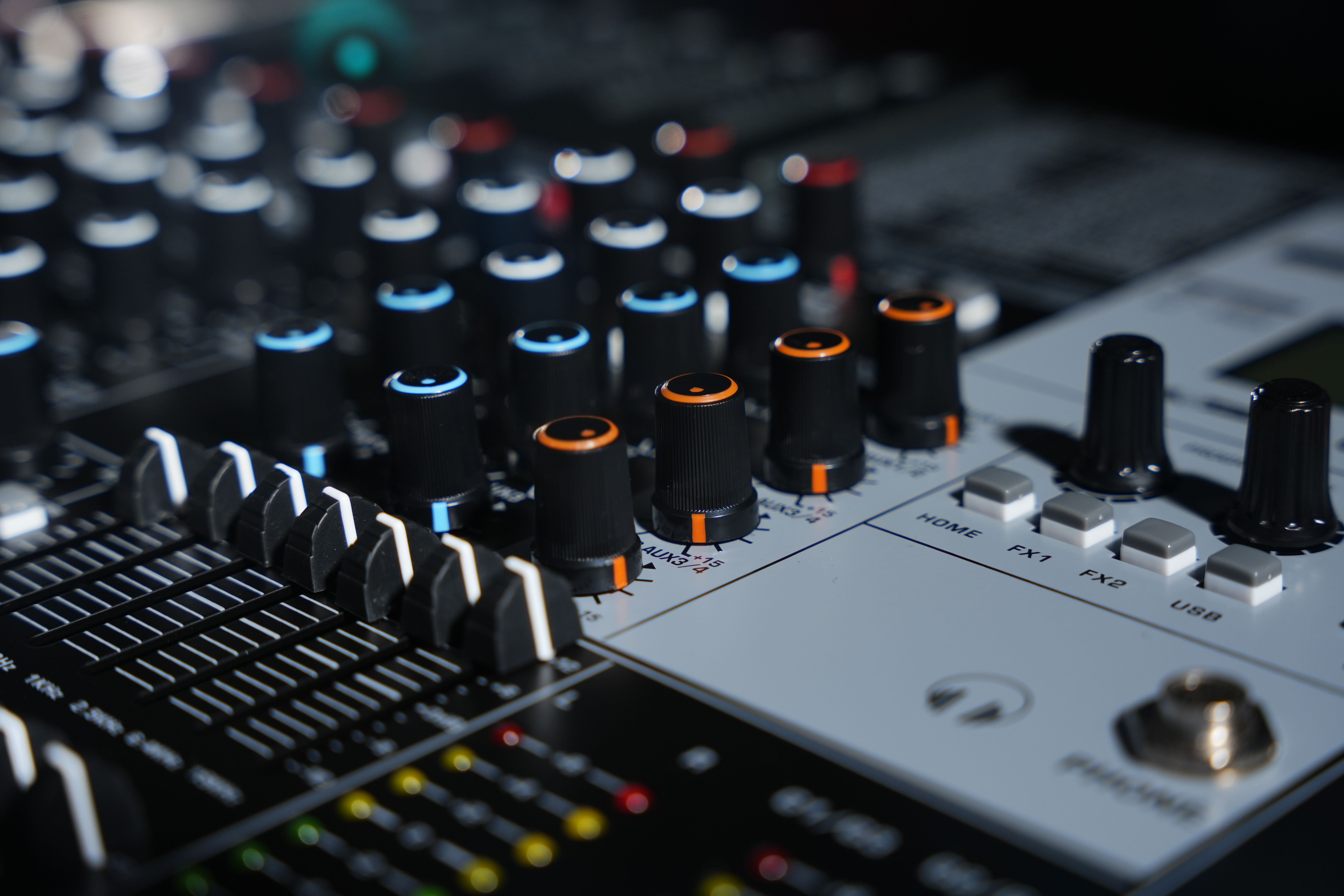 7008x4672 Close Up Of Audio Mixing Console Soundboard · Free