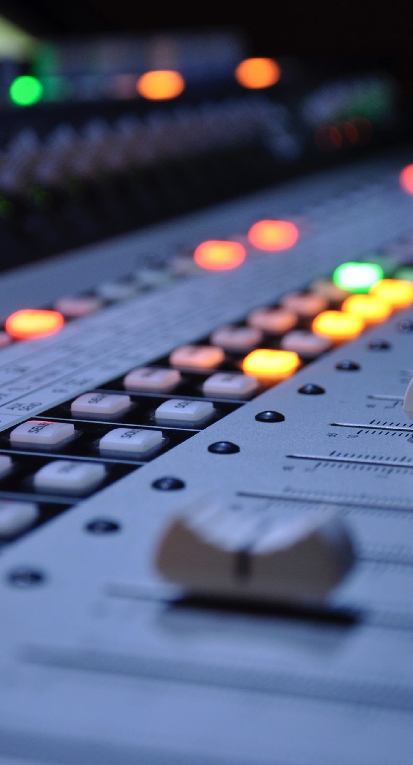 1398x2592 Mixer Cool Recording.sc iPhone8Plus