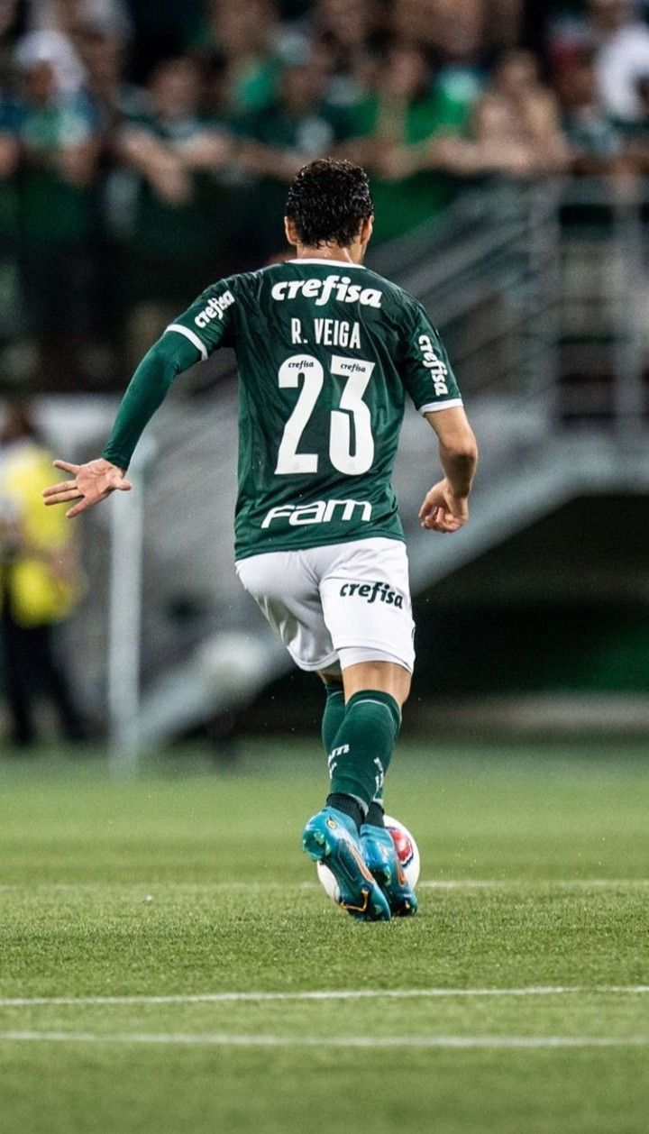 720x1258 Raphael Veiga