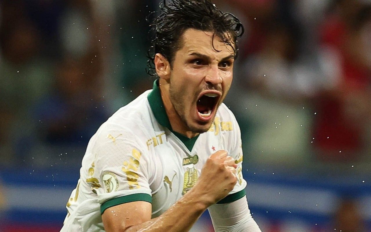 1280x800 Carrasco do Flamengo, Veiga pode ser arma para Palmeiras disparar na liderança