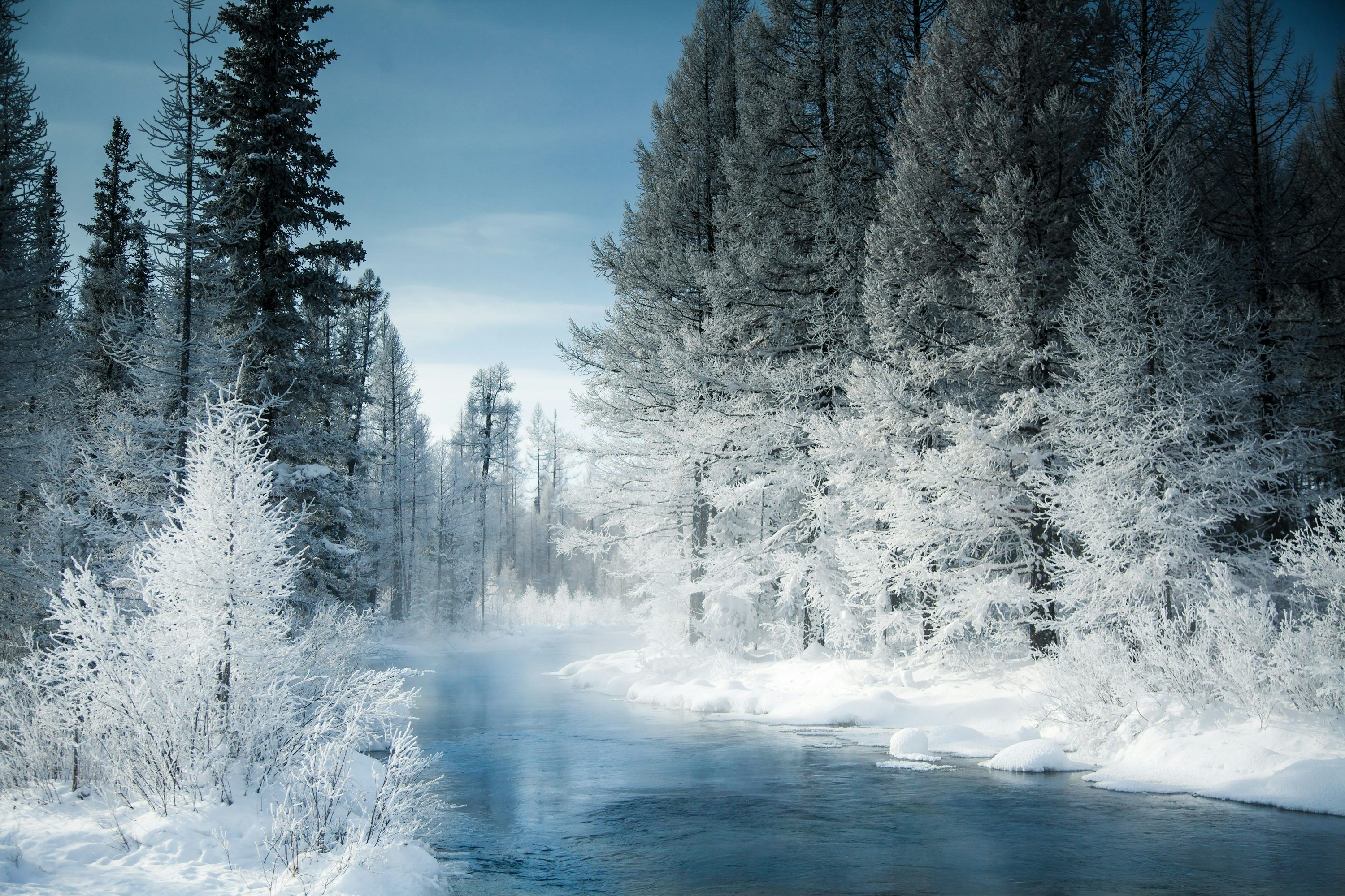 3000x2000 A river running through a snow covered forest