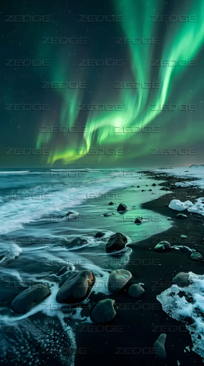 672x1206 Northern Lights Black Sand Beach wallpaper