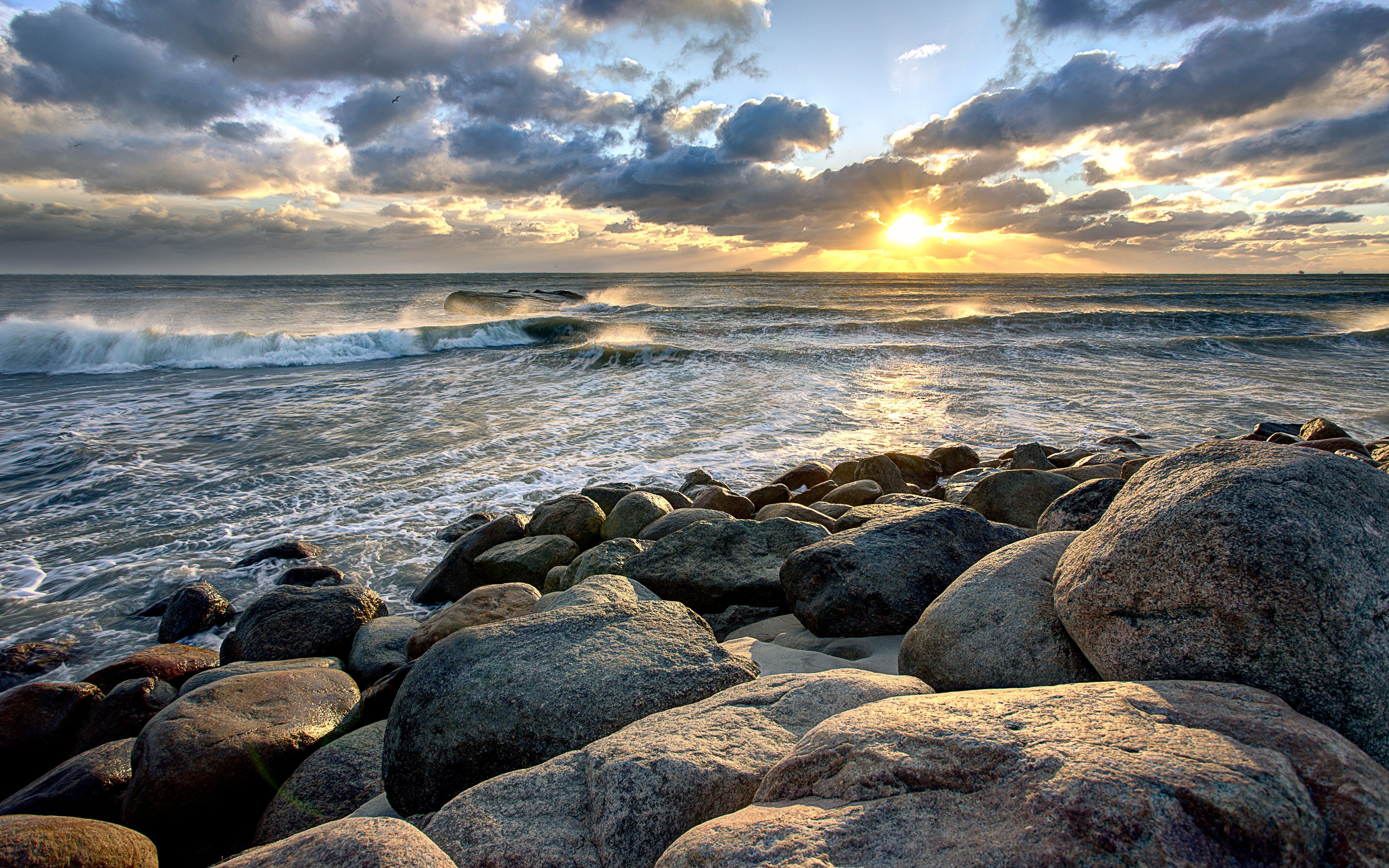 5720x3575 Rocks Sea Wallpaper