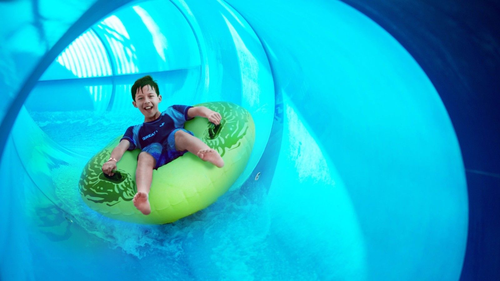 1600x900 The Triple Twist. Water Slide. Great Wolf Lodge KS