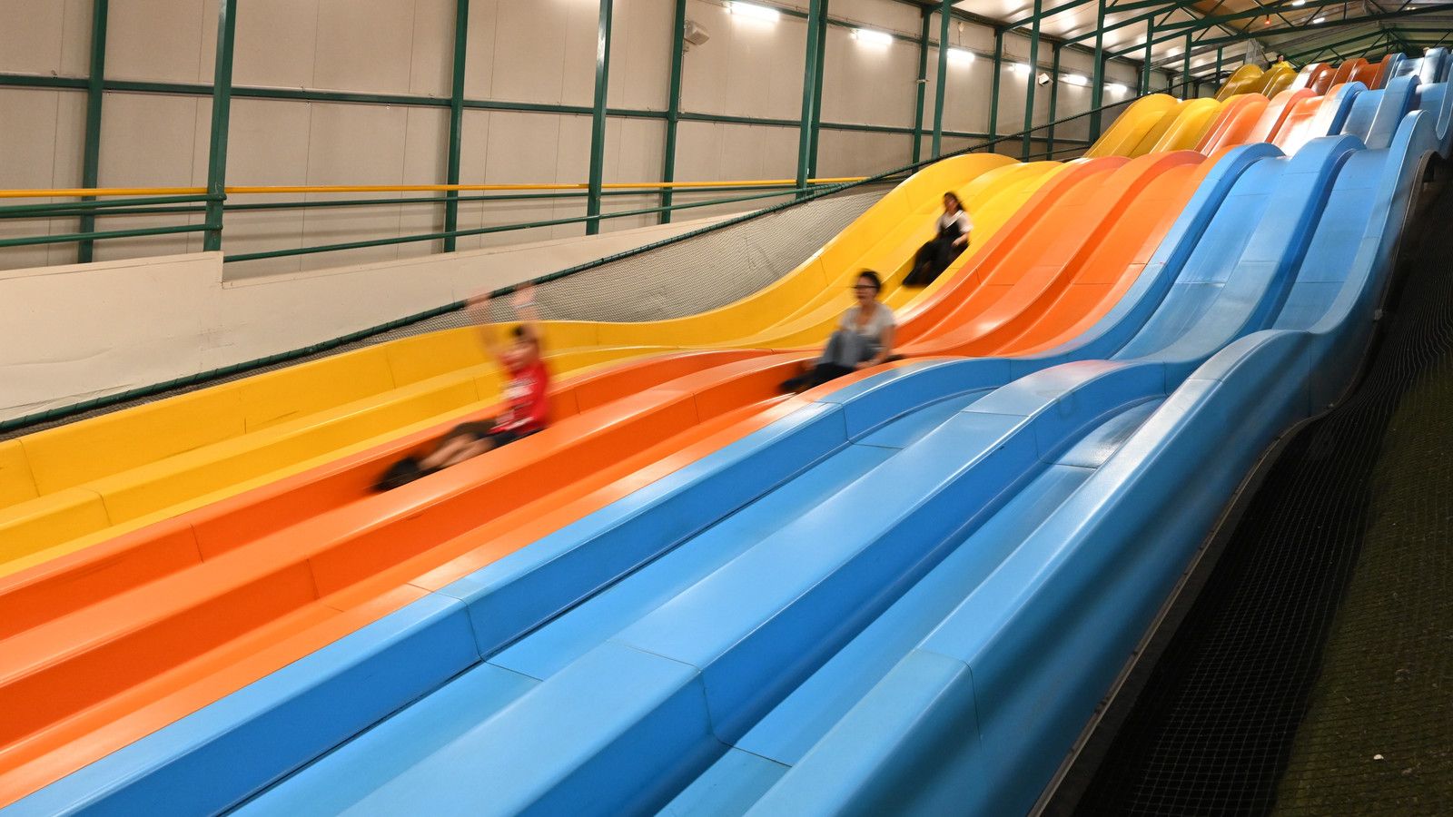 1600x900 Disney World Faces Unexpected Competition As Largest Indoor Slide In The U.S. Finally Opens
