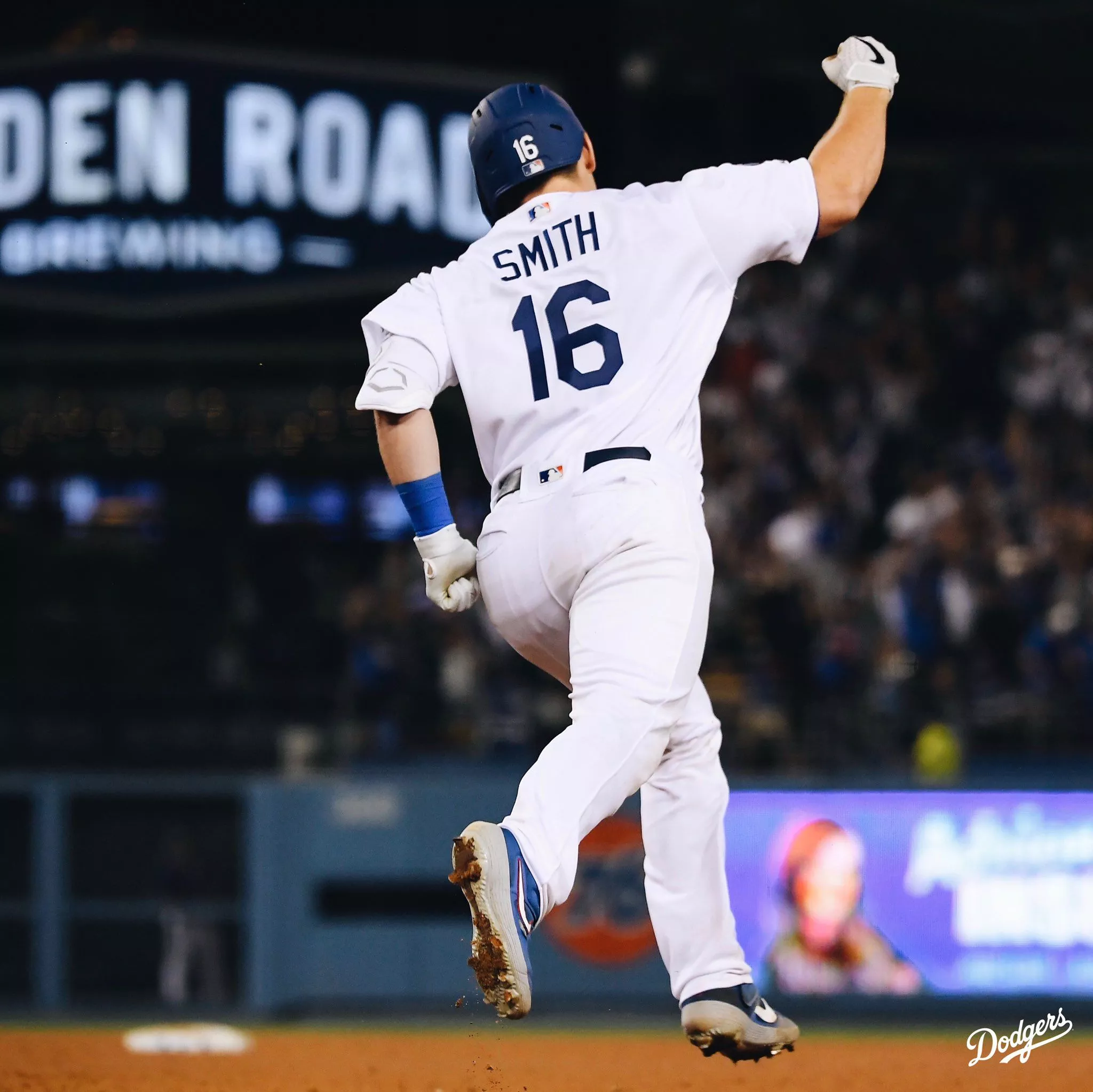 2048x2046 Will Smith Los Angeles Dodgers Wallpaper