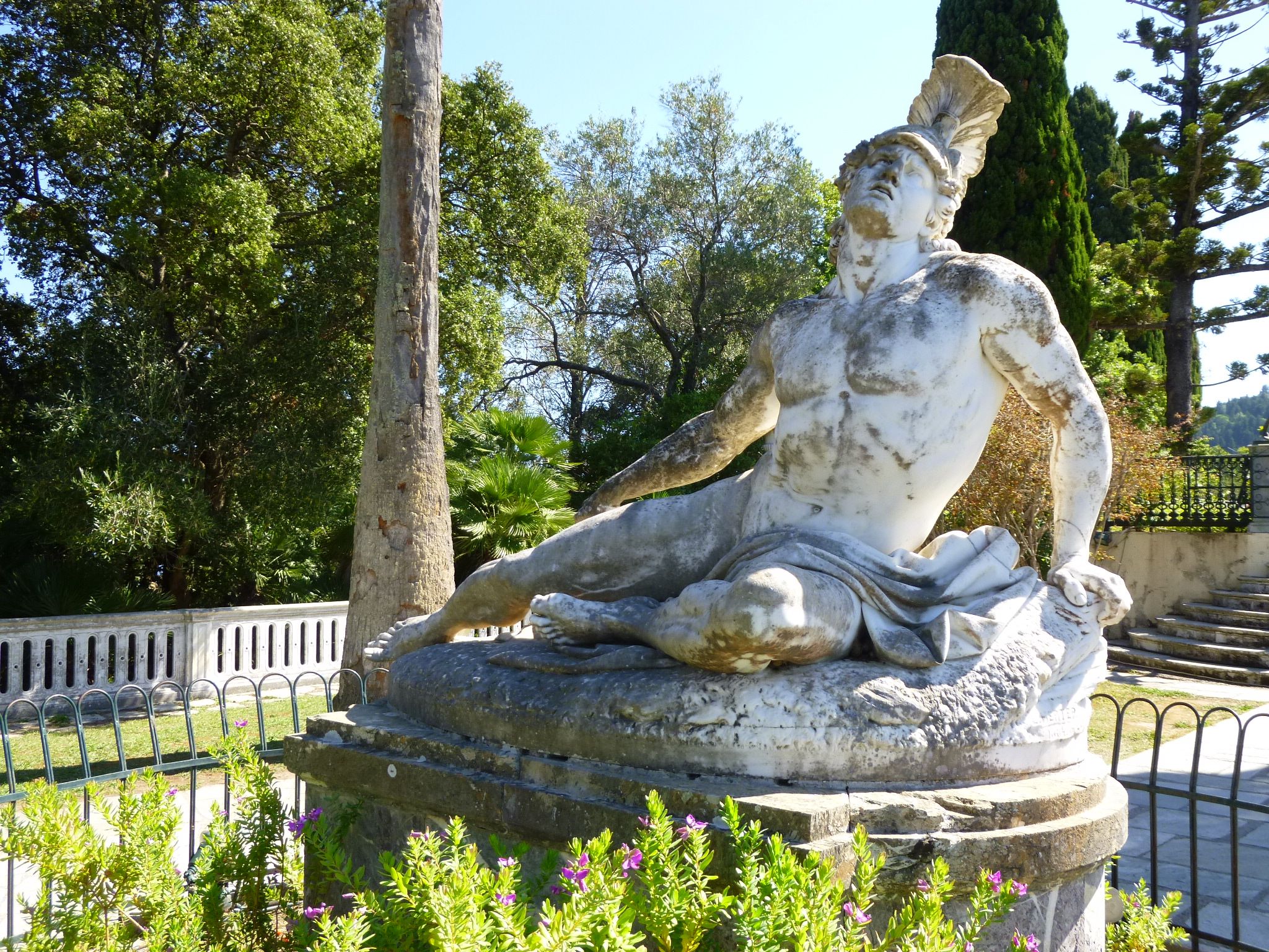 2048x1536 Achilles Statue In Korfu