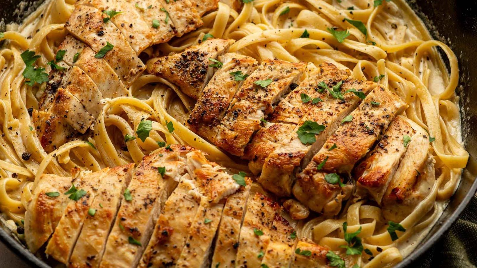1600x900 Pasta Recipes That Make the Pot Worth Boiling