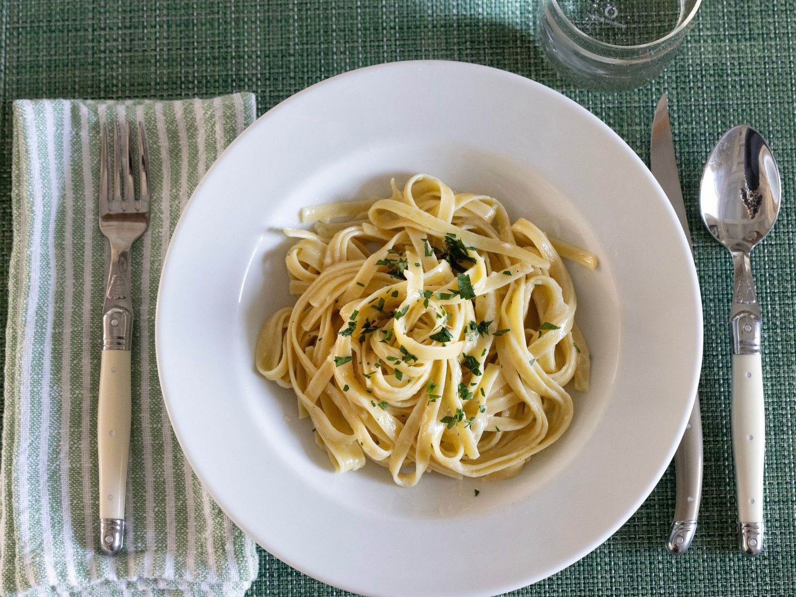 1600x1200 Homemade Fettuccine Alfredo