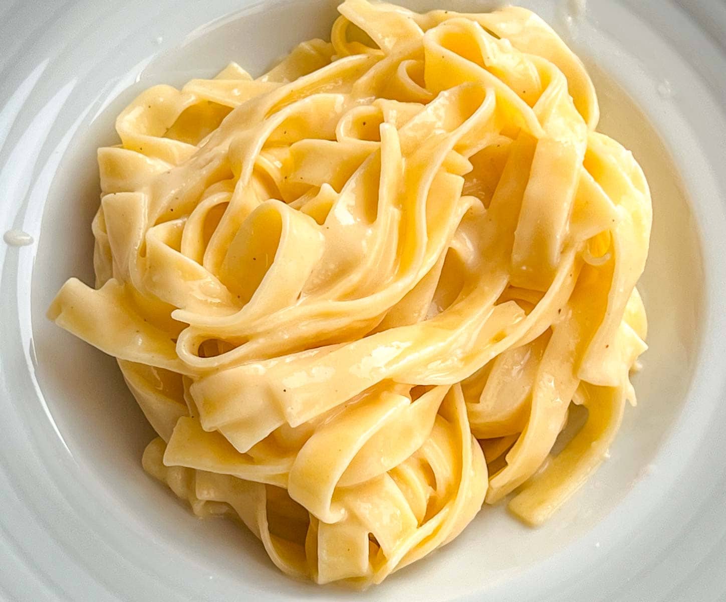 1449x1200 Fettuccine Alfredo: Ultimate Comfort Dish