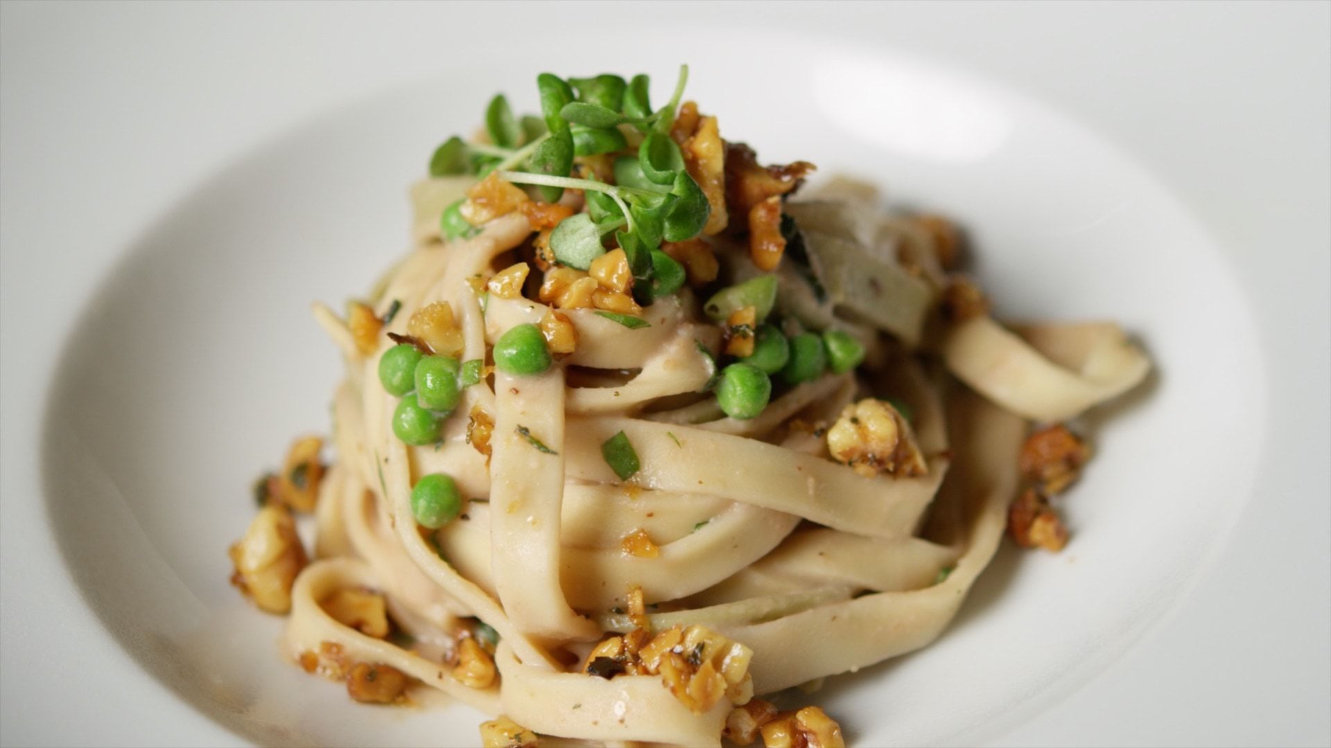 1920x1080 Creamy White Bean Alfredo Pasta