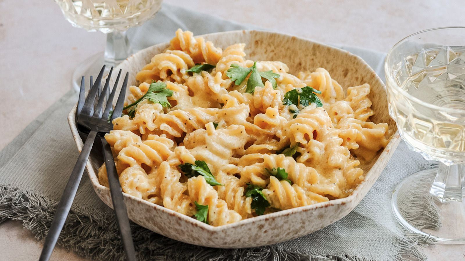 1600x900 Easy Alfredo Sauce Recipe