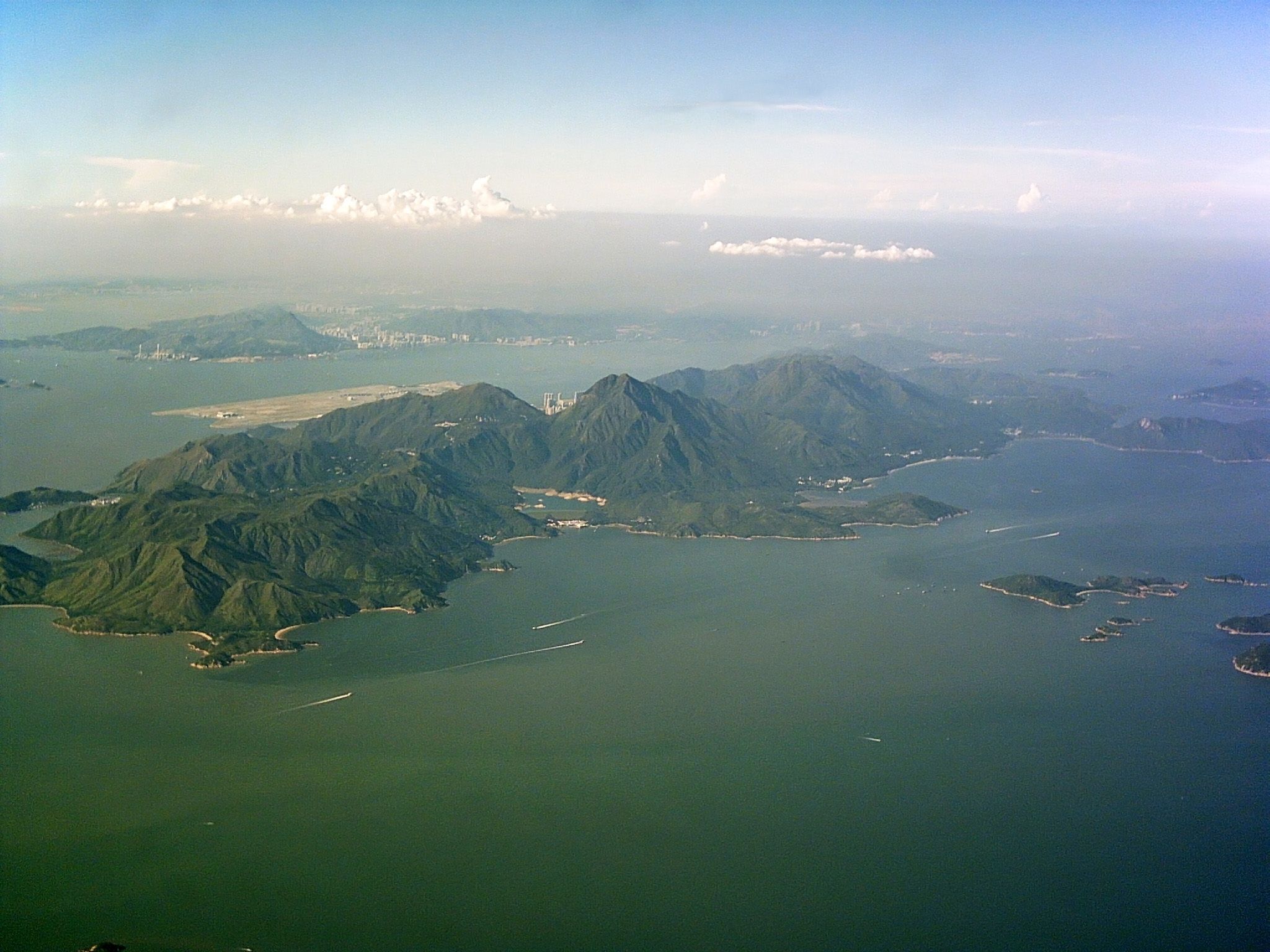 2048x1536 Lantau island