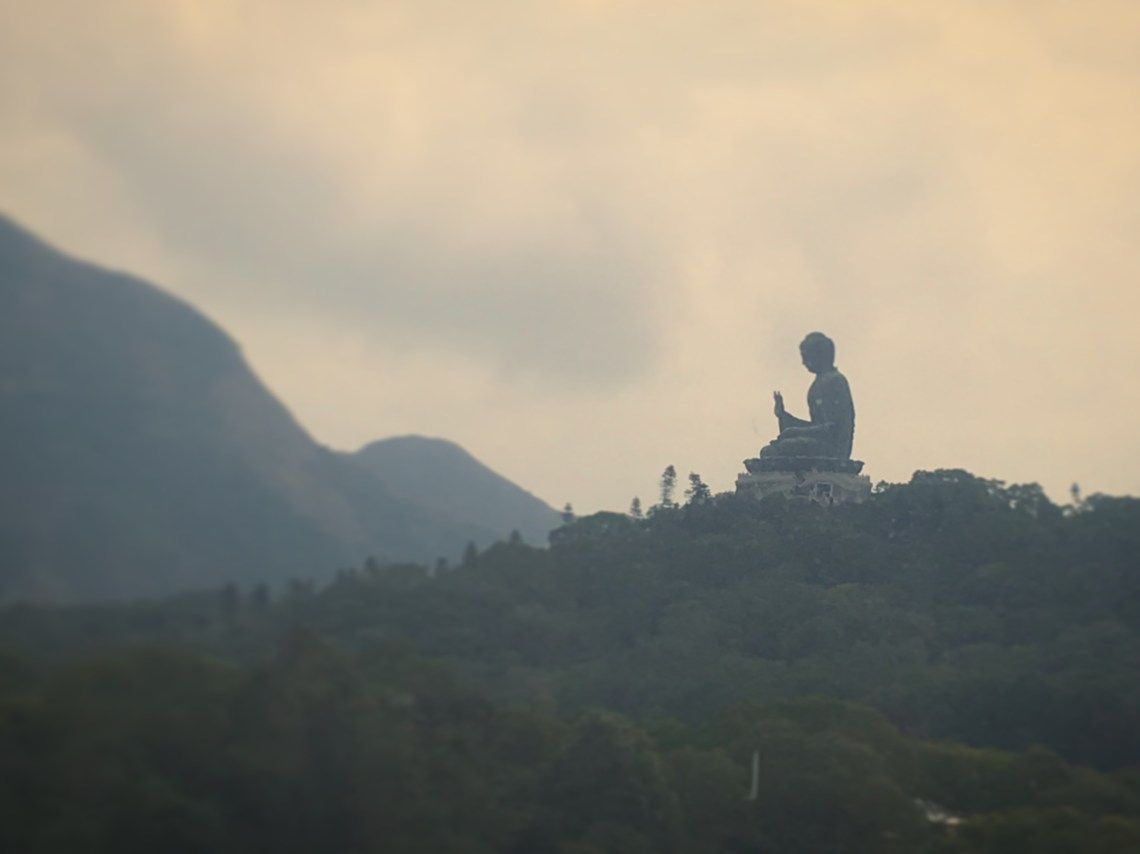 1140x854 Lantau Island: Escape the City