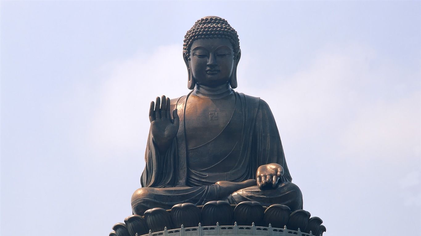 1366x768 Big Buddha On Lantau Island Hong Kong Landscape Wallpaper