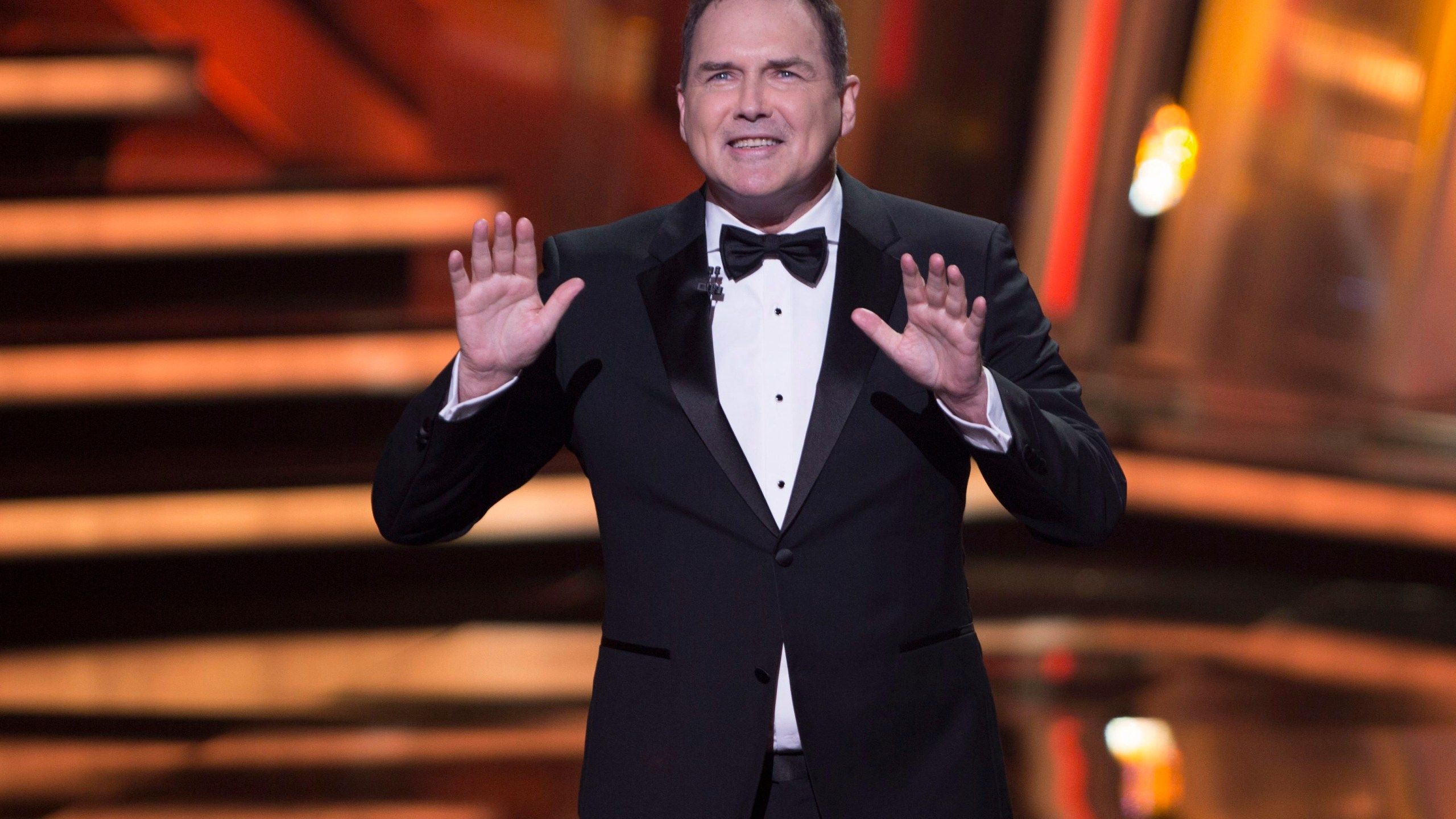 2560x1440 Norm Macdonald remembered as hilarious and unique