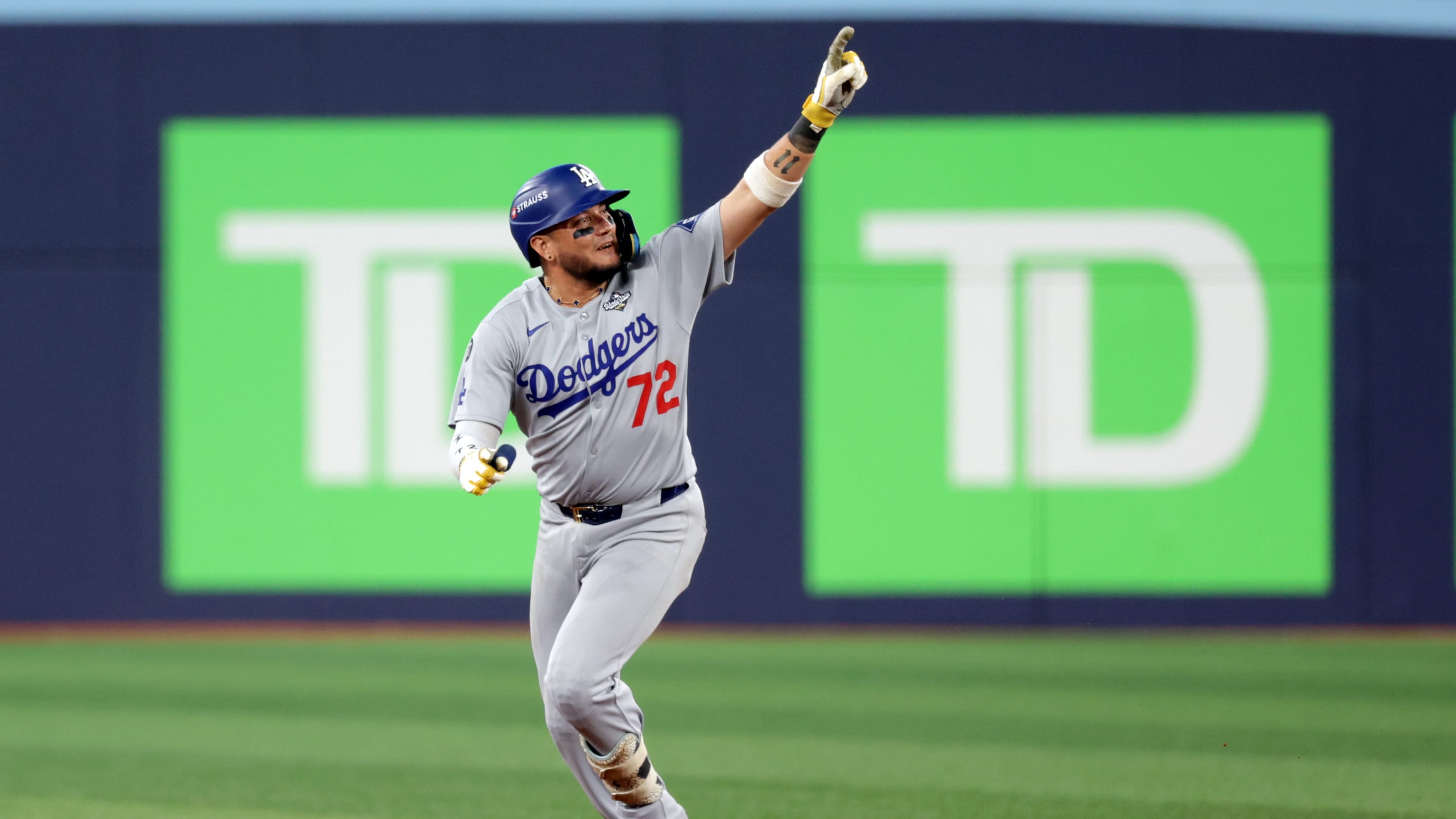 3072x1728 Miguel Rojas basking in World Series heroics