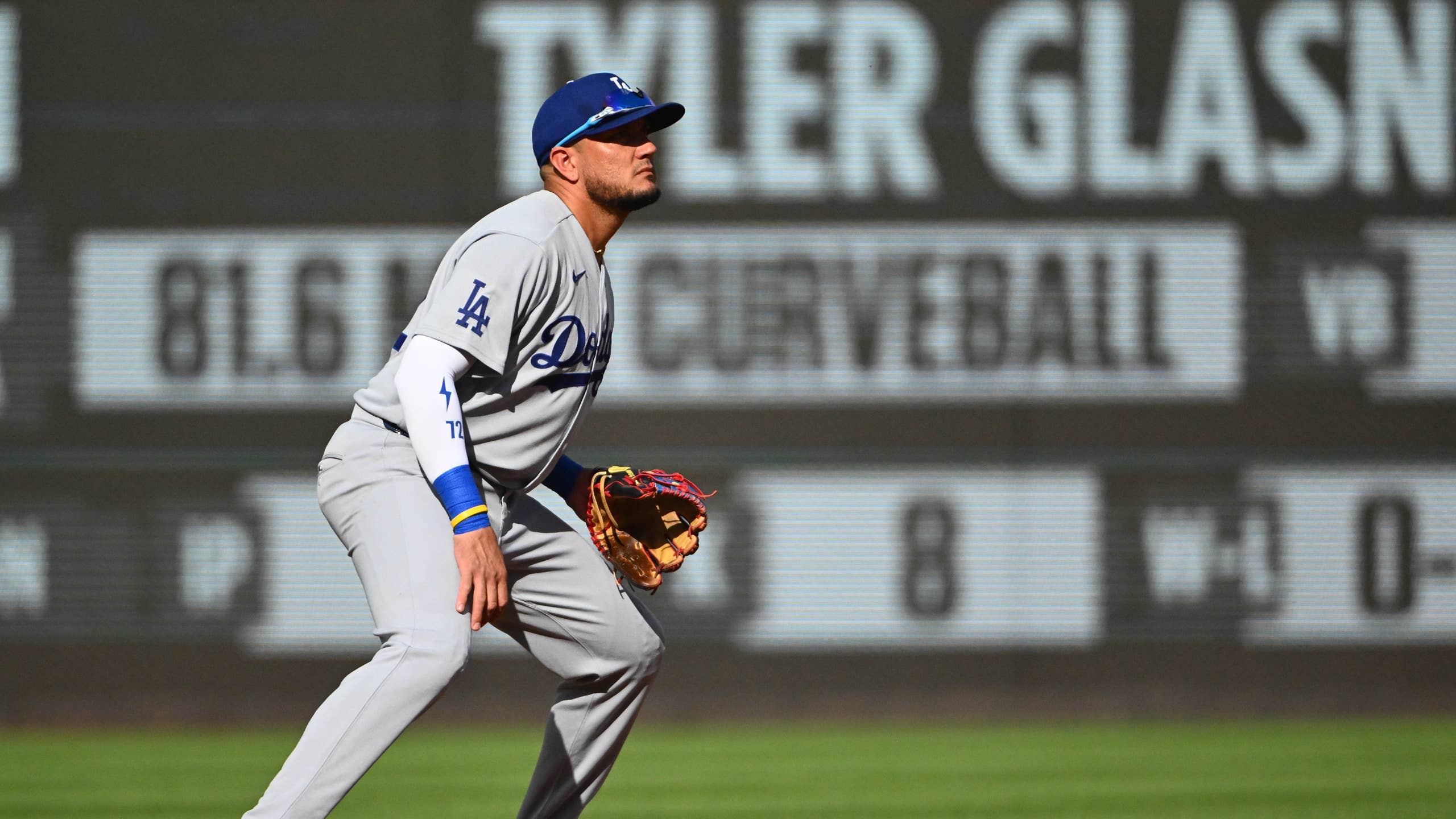 2560x1440 Dodgers' Miguel Rojas Sadly Announces 'Sudden' Death Of Father