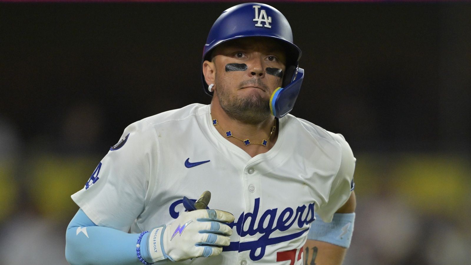 1600x900 Dodgers playoff hero Miguel Rojas falls victim to crazy mistake