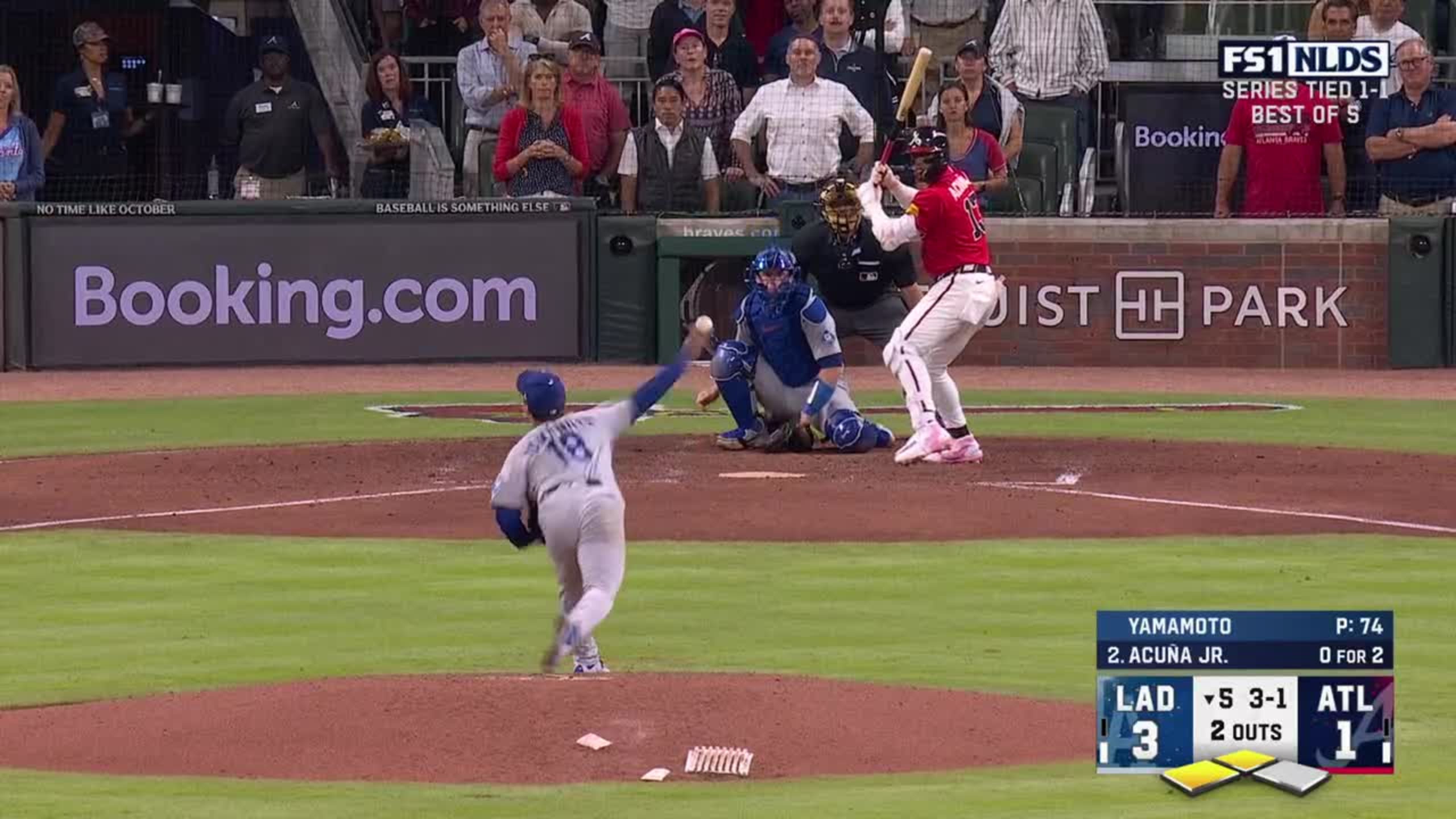 2560x1440 Dodgers news: Miguel Rojas leaves NLDS Game 3 with lower back pain. True Blue LA