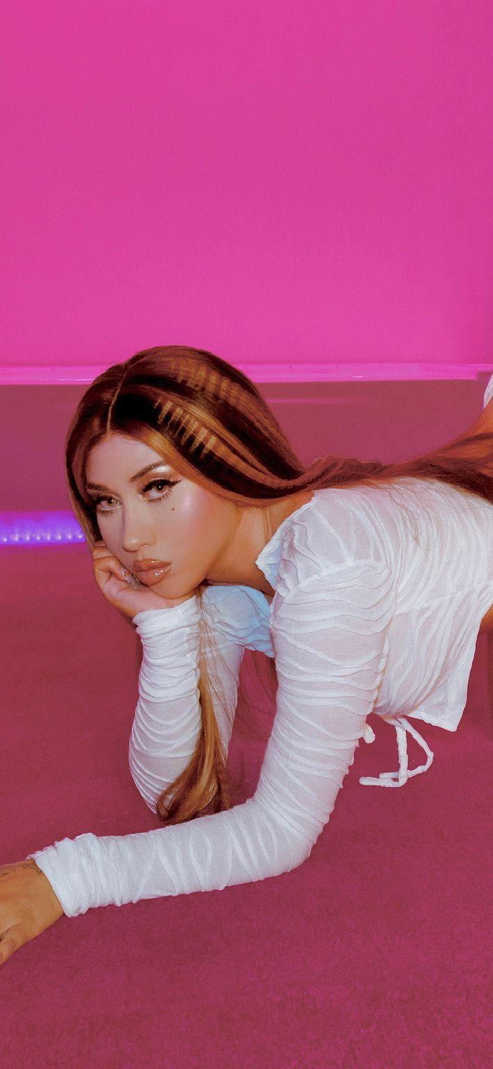 Kali Uchis iPhone Wallpapers - Top Free Kali Uchis iPhone Backgrounds