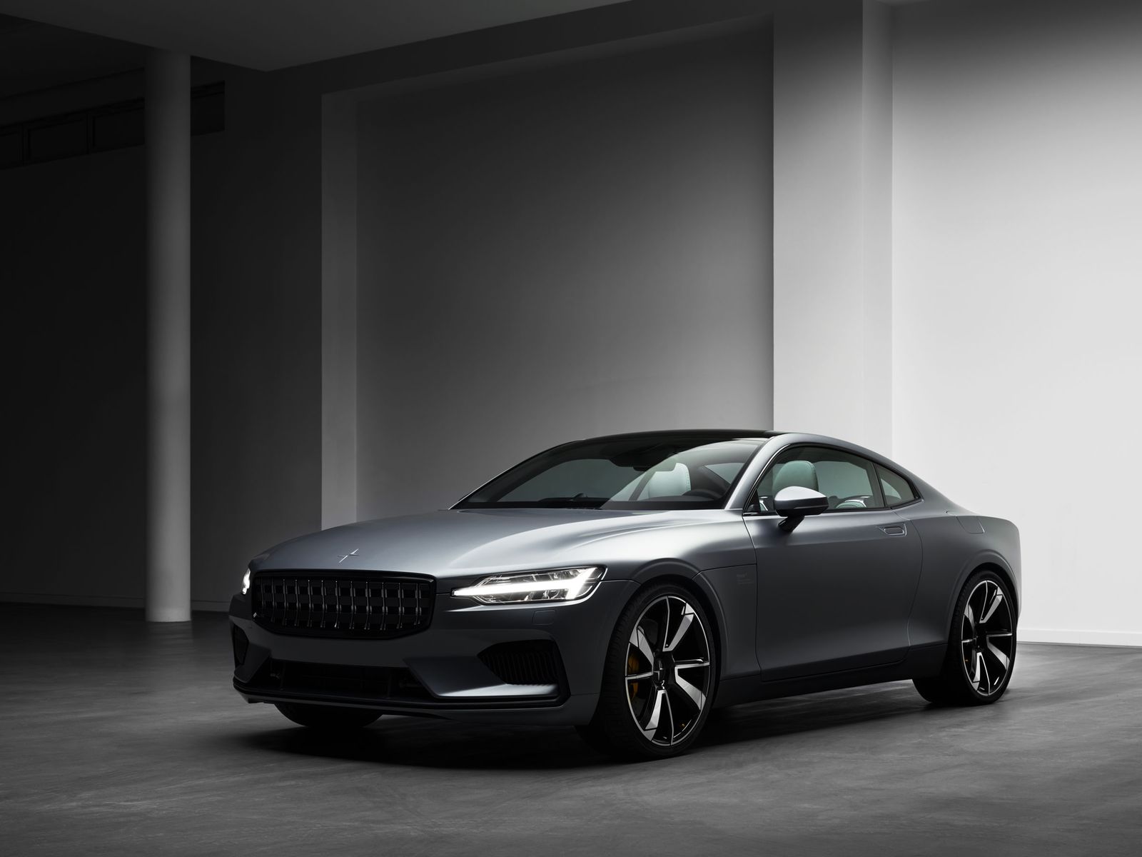 1600x1200 Volvo's Polestar, VW Unveil New Electric Rivals for Tesla