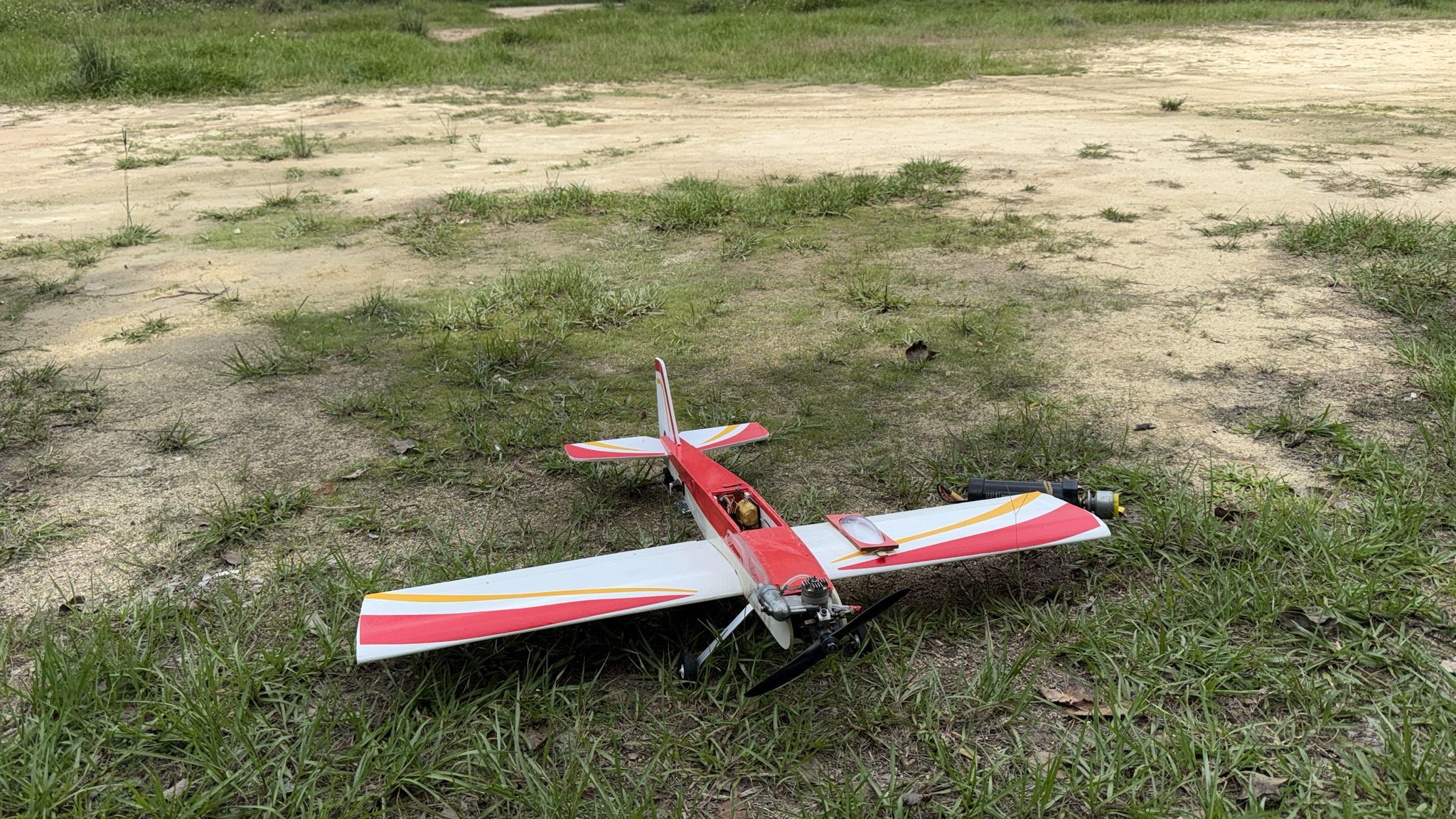 2048x1152 The Glow of Nostalgia: Why Petrol RC Planes Are Still Soaring