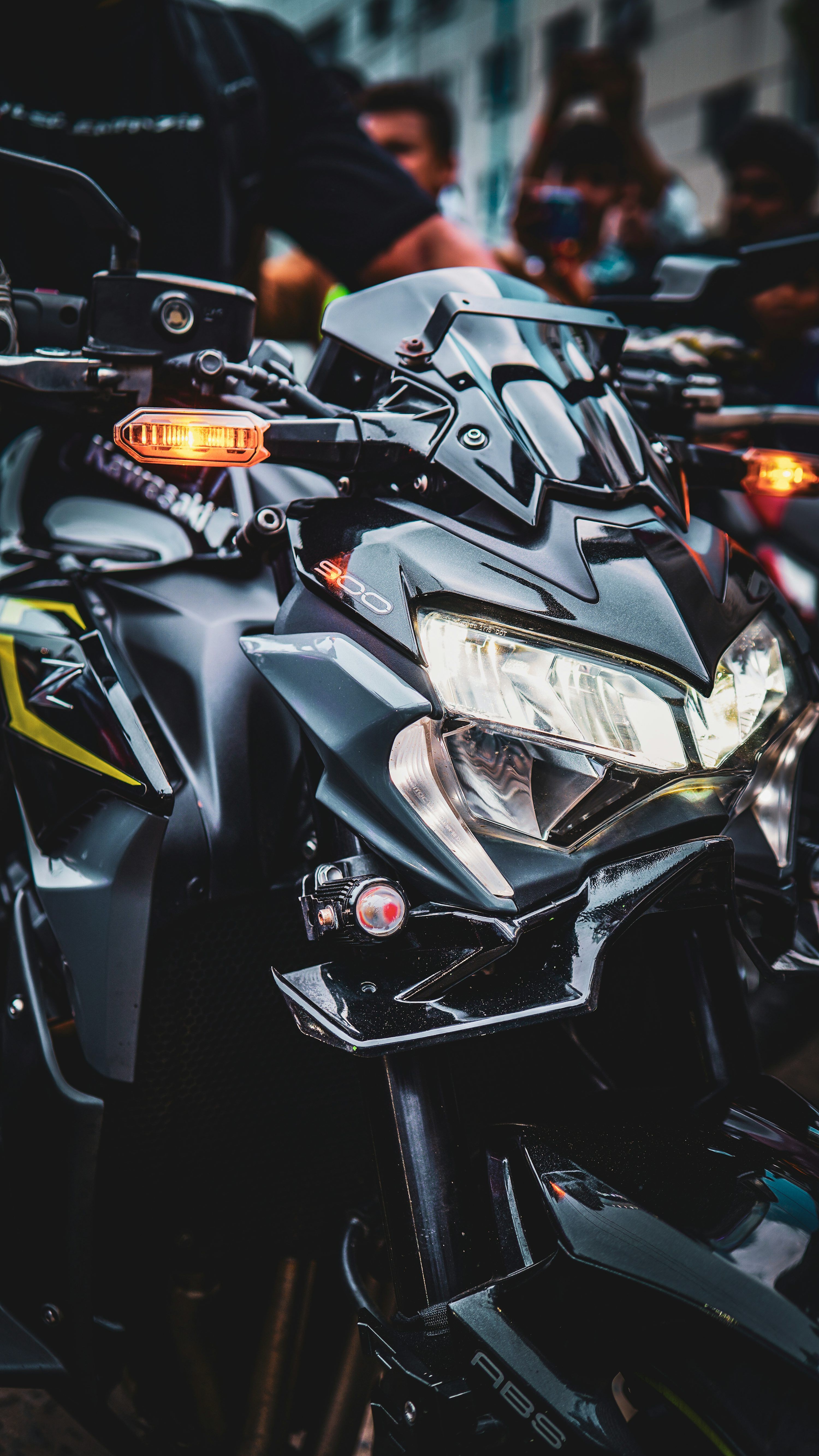 3000x5332 Z900 Picture. Download Free Image