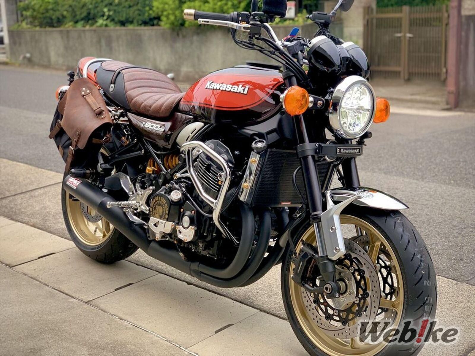 1600x1200 Perfectly Trimmed: KAWASAKI Z900RS Custom