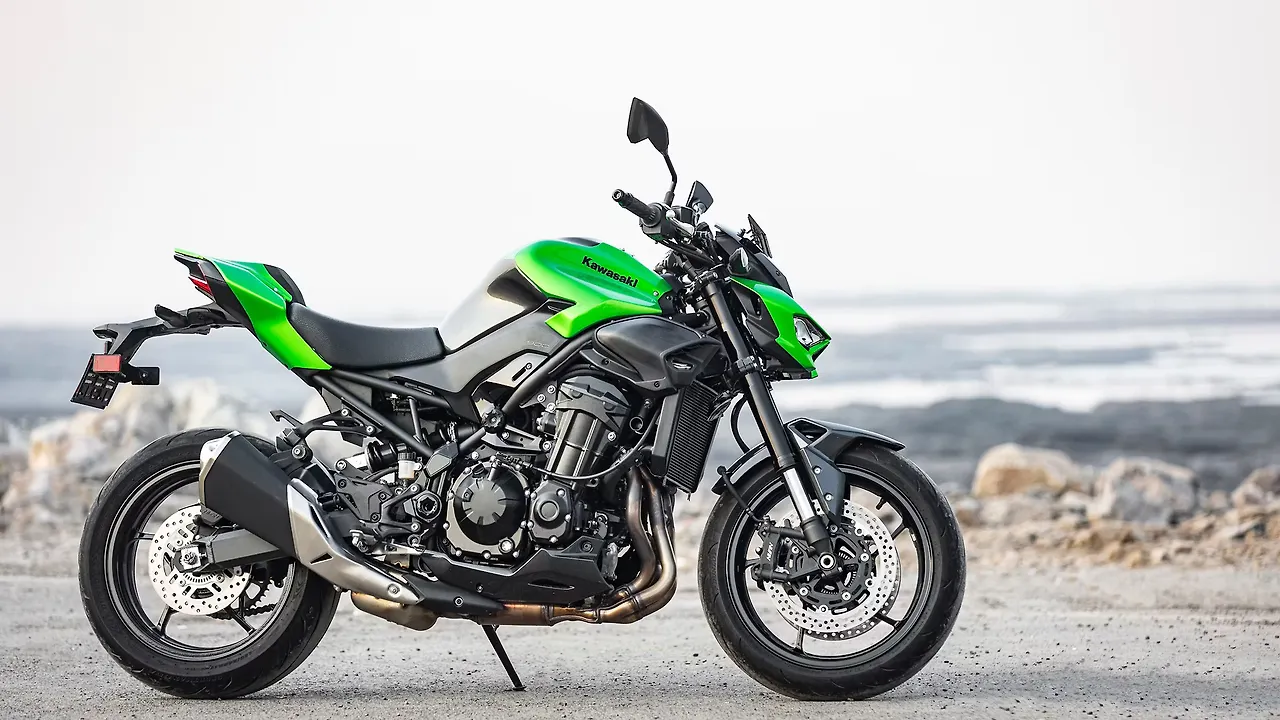 1280x720 image of Kawasaki Z900. Photo of Z900
