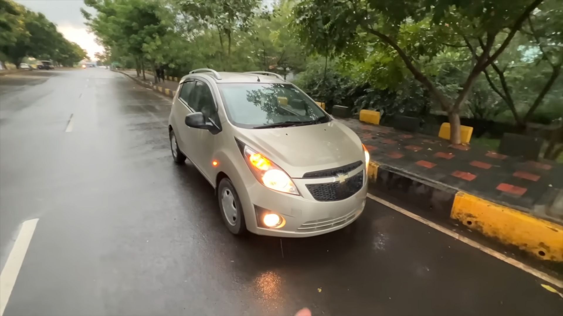1920x1080 Chevrolet Beat Price, Image, Mileage, Reviews, Specifications & Variants