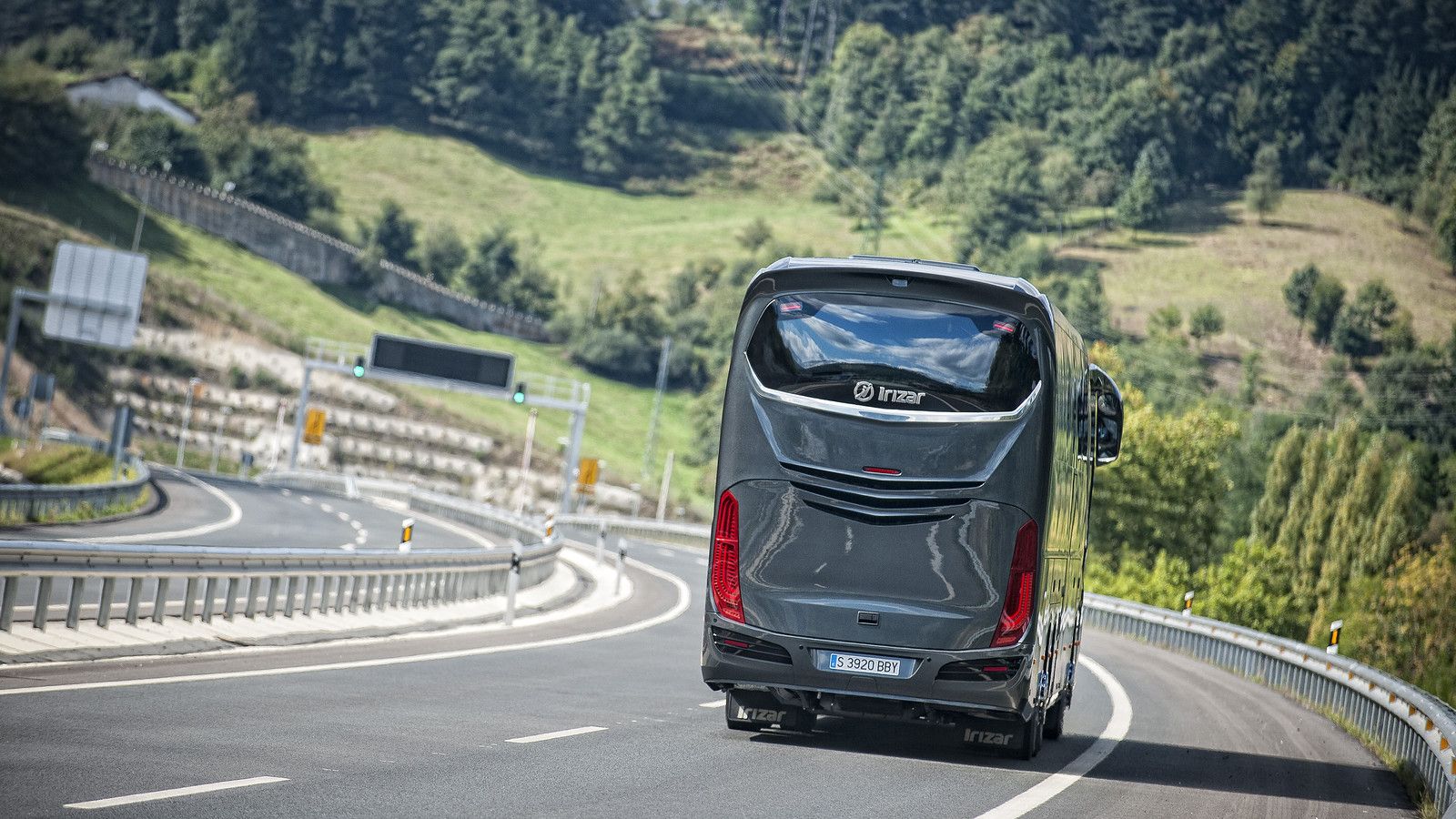 1600x900 Irizar i8. Irizar coaches & buses