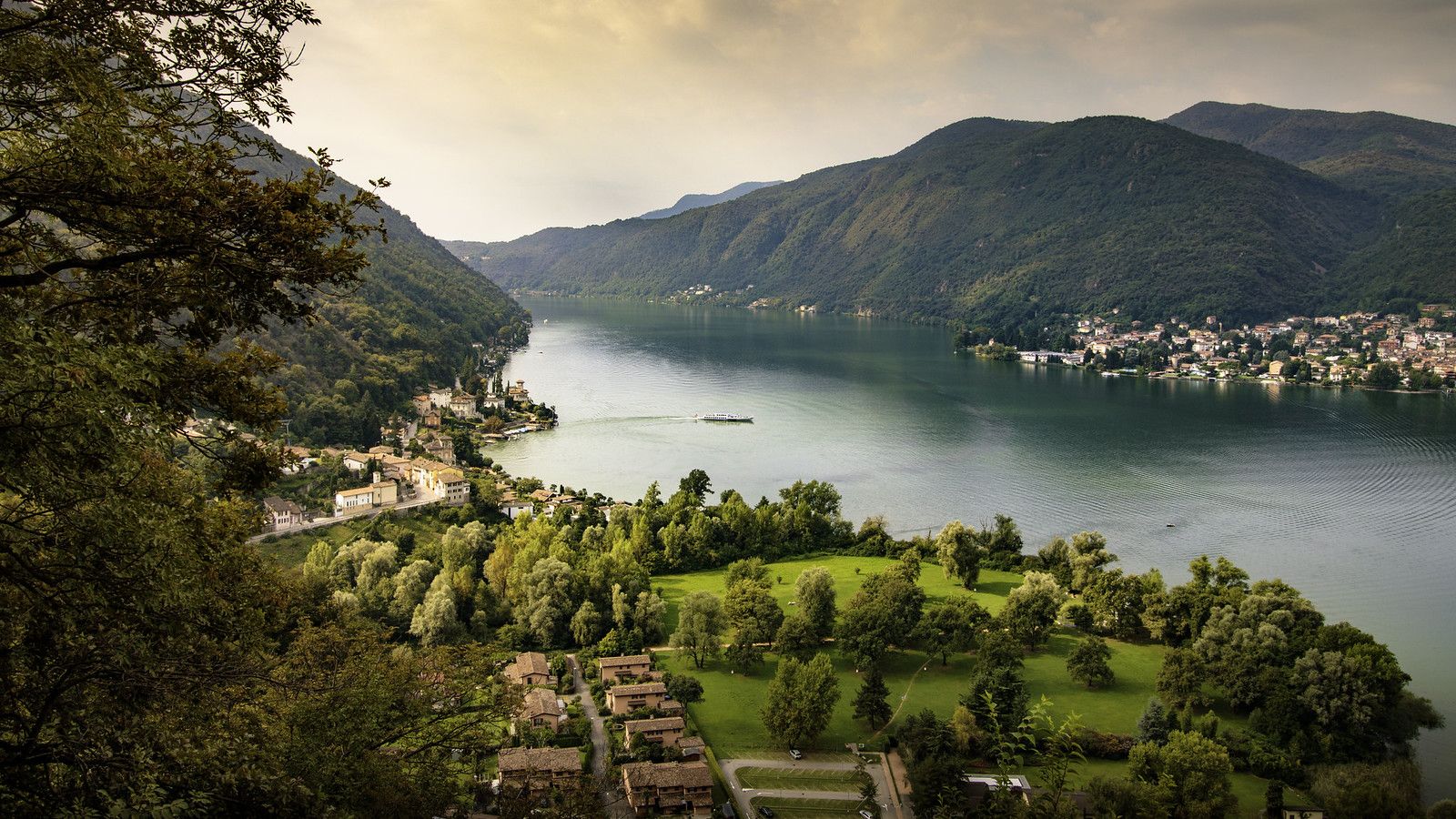 1600x900 Lago di Lugano. I took this picture on a hike up a