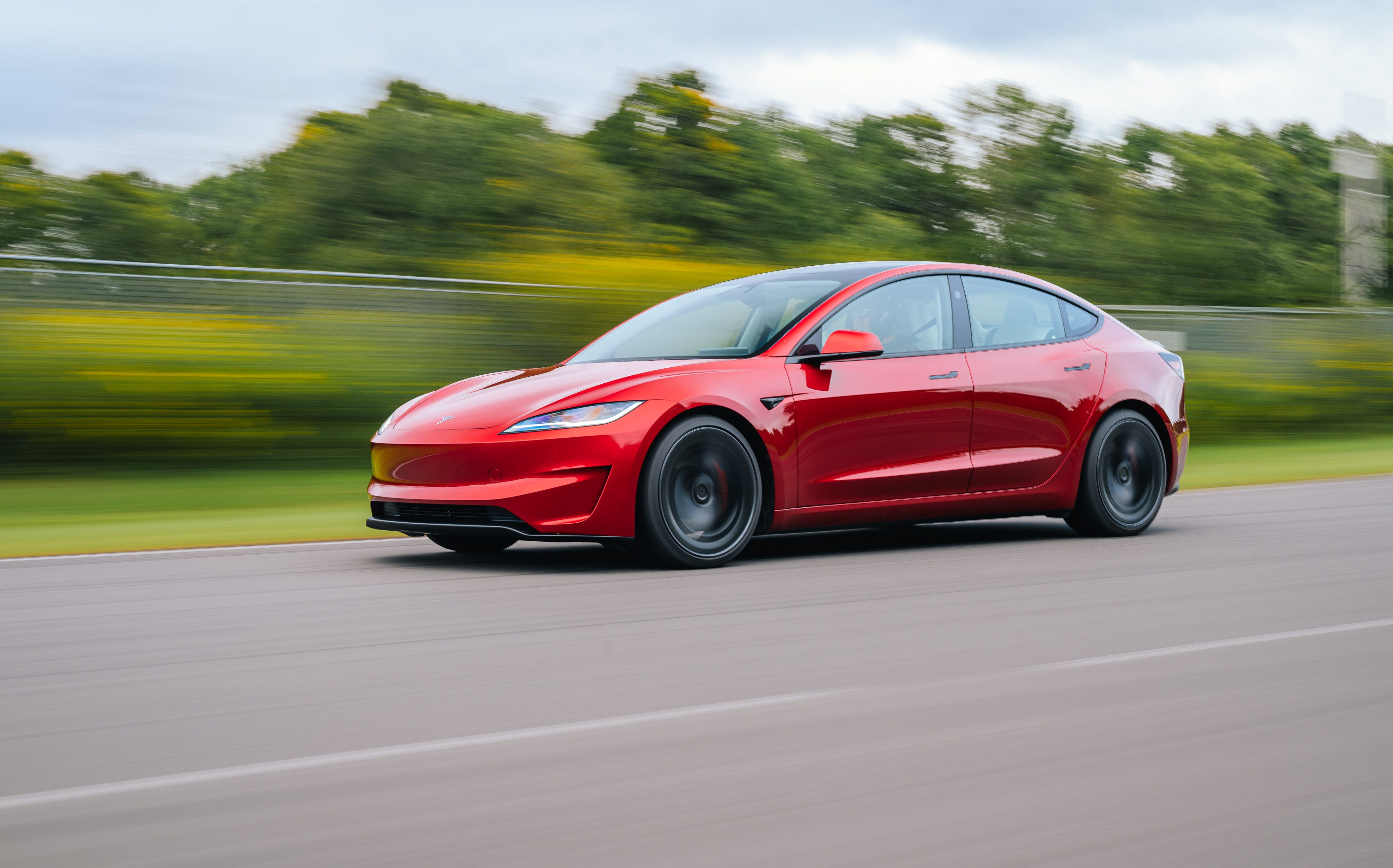 4000x2493 Tesla Model 3 Performance: Original Photo from Track Test