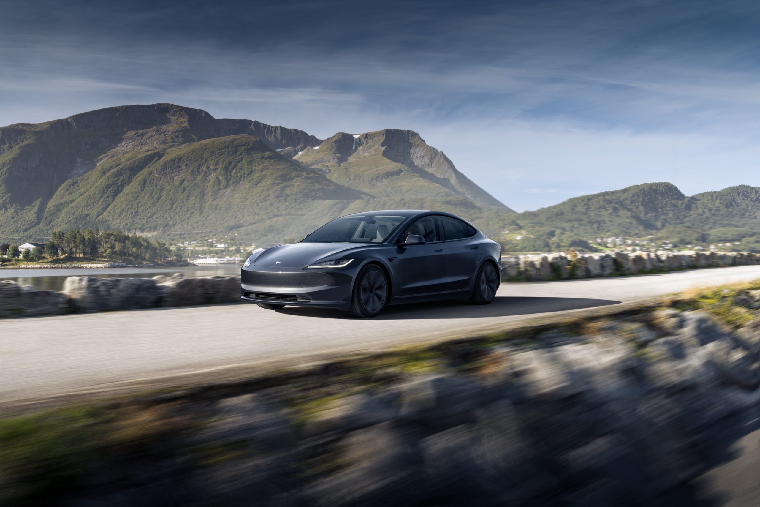 2560x1707 Tesla's revamped Model 3 sedan has now gone on sale in the US