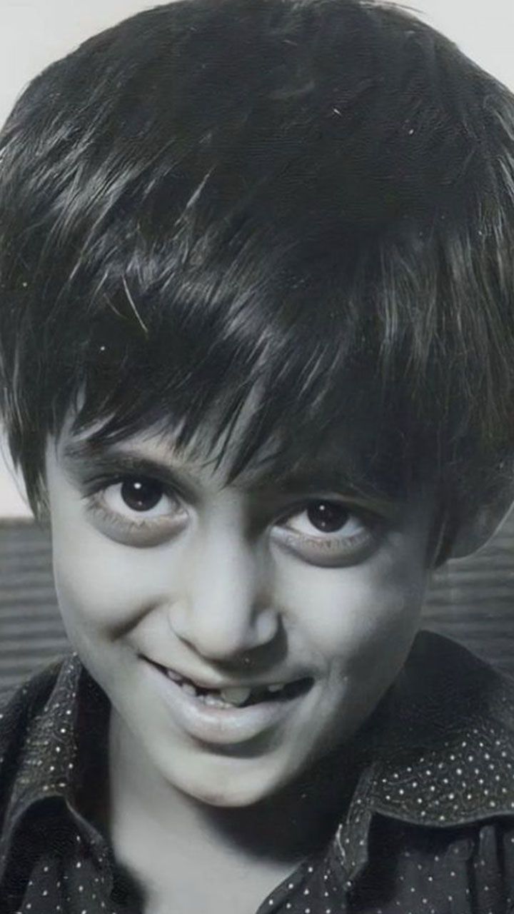 720x1280 Priceless Childhood Photo of Salman Khan