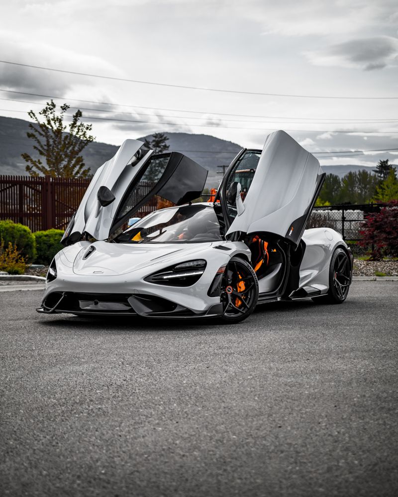 800x1000 Grey McLaren 765LT Forged™