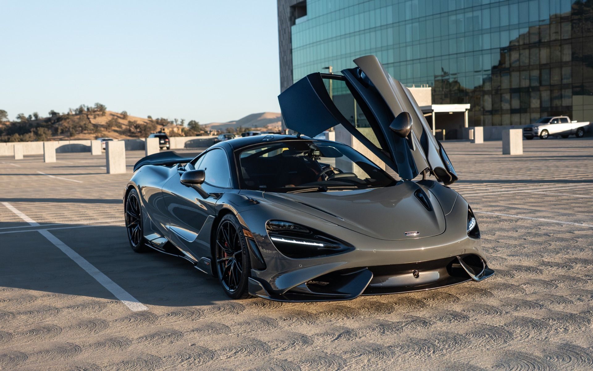 1920x1200 Used 2021 McLaren 765LT ($000). iLusso Stock #VC765681