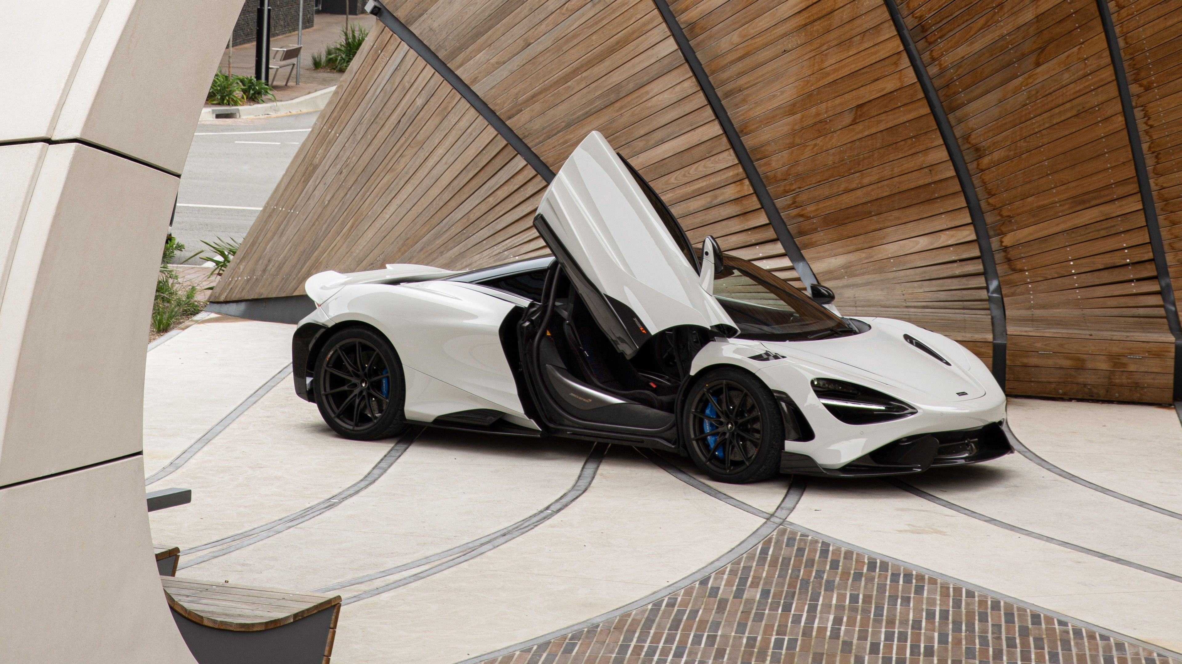 3840x2160 White McLaren 765LT 2 4K 5K HD Cars Wallpaper