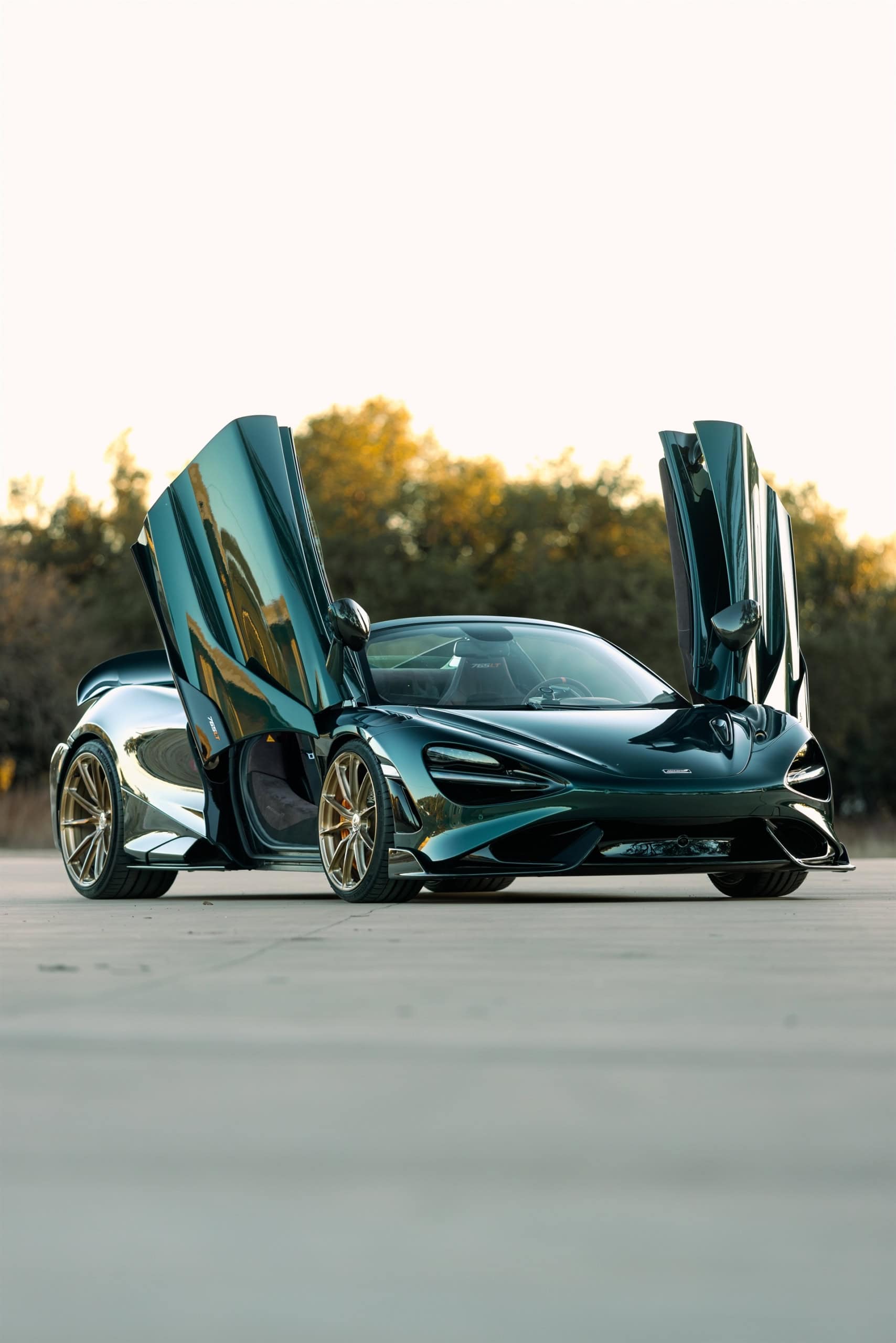 1708x2560 Mclaren 765 LT Spider. on HRE P104SC