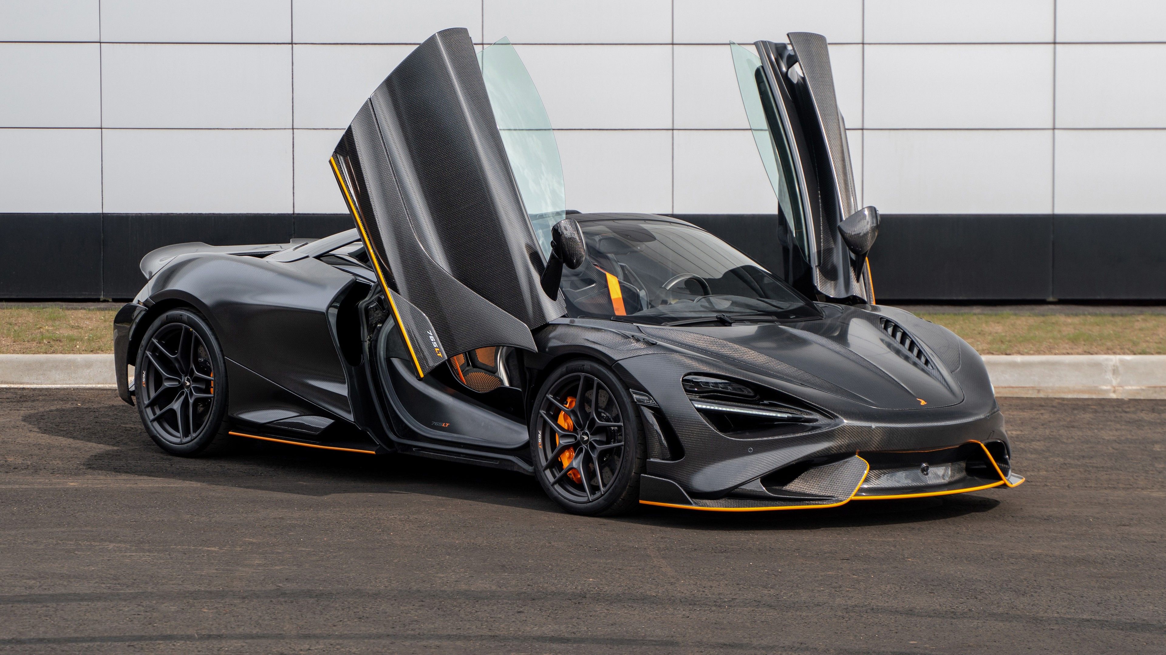 3840x2160 McLaren 765lt 4k Wallpaper