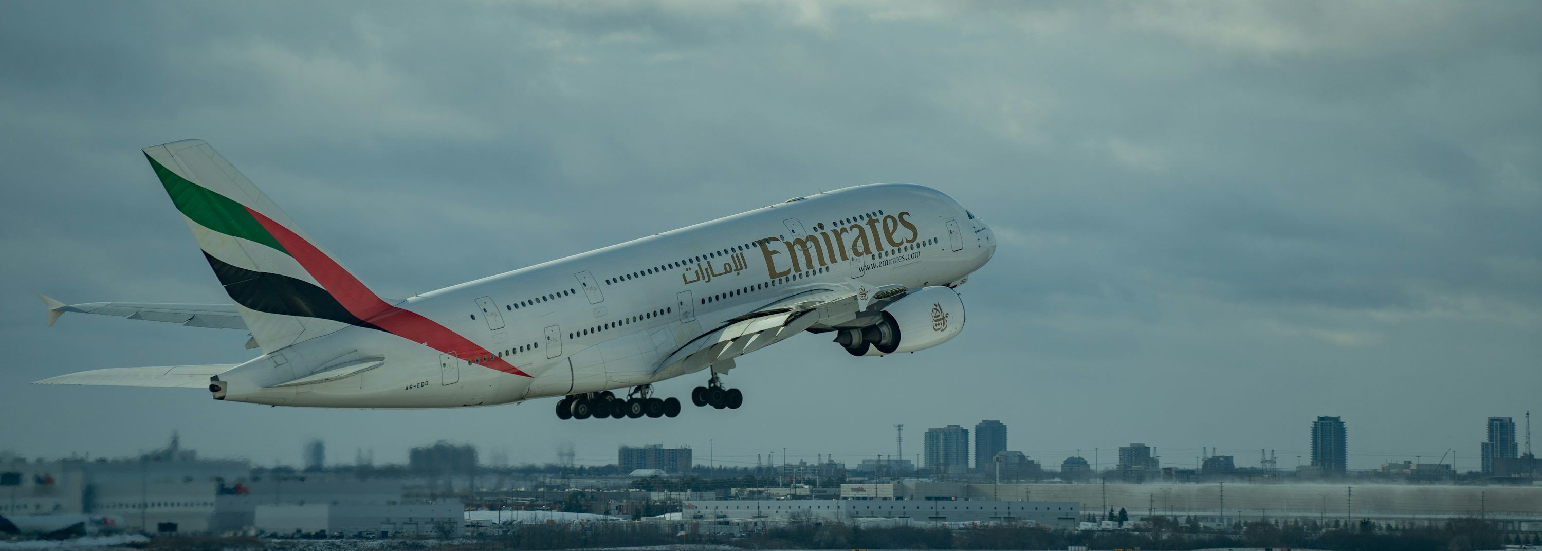 3000x1072 Emirates Picture. Download Free Image