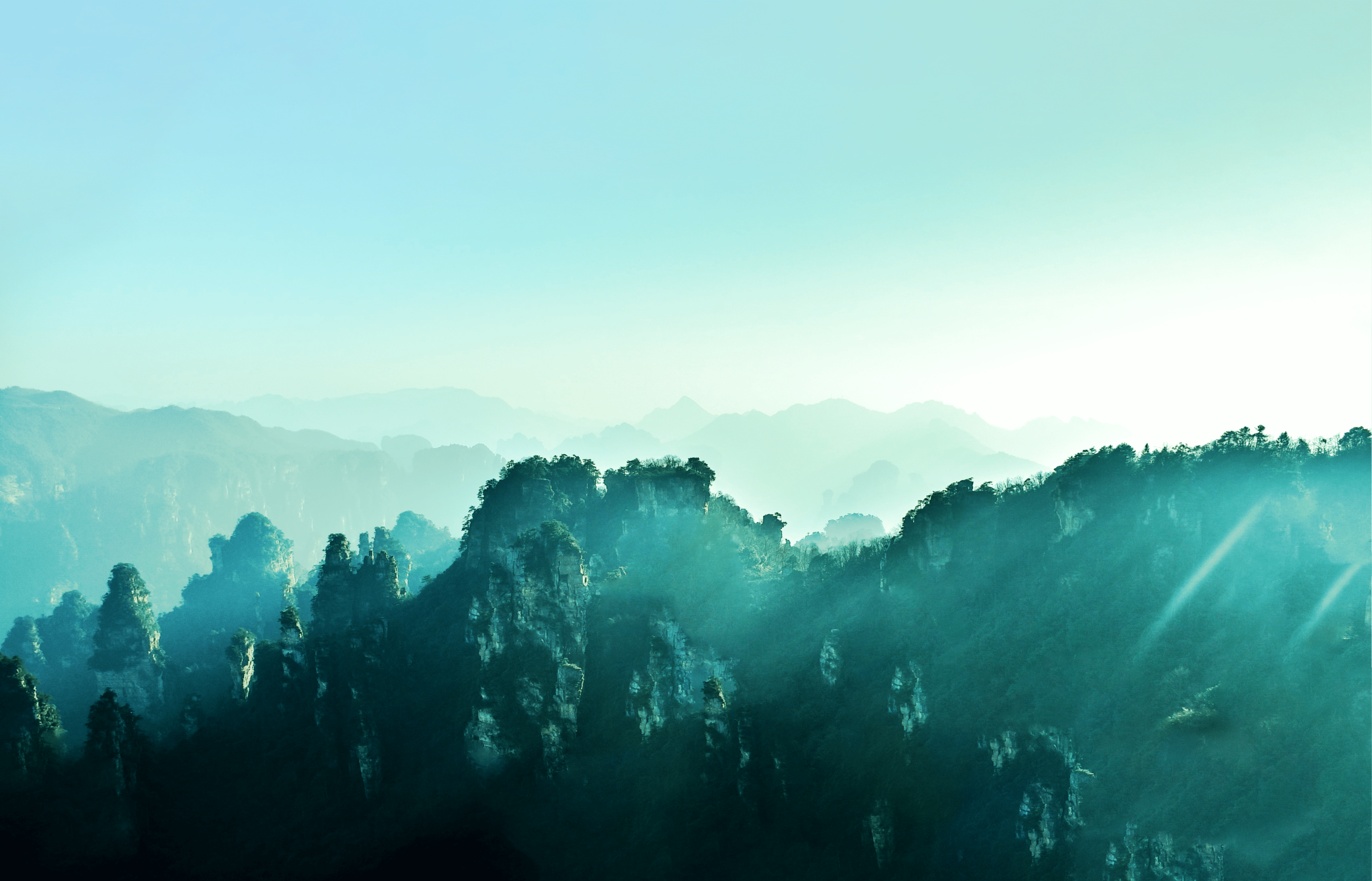 4972x3194 Responsive 3D Parallax Website