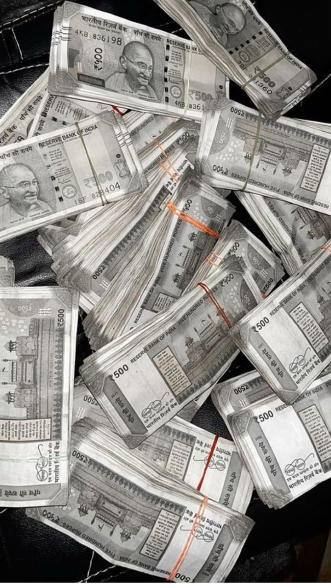 675x1200 Thug Life Money Maker rupees note stack, Stack of 4000 rupees, Indian currency