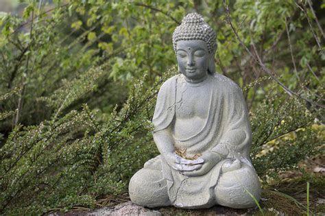474x315 Garden Buddha Wallpaper for Desktop .