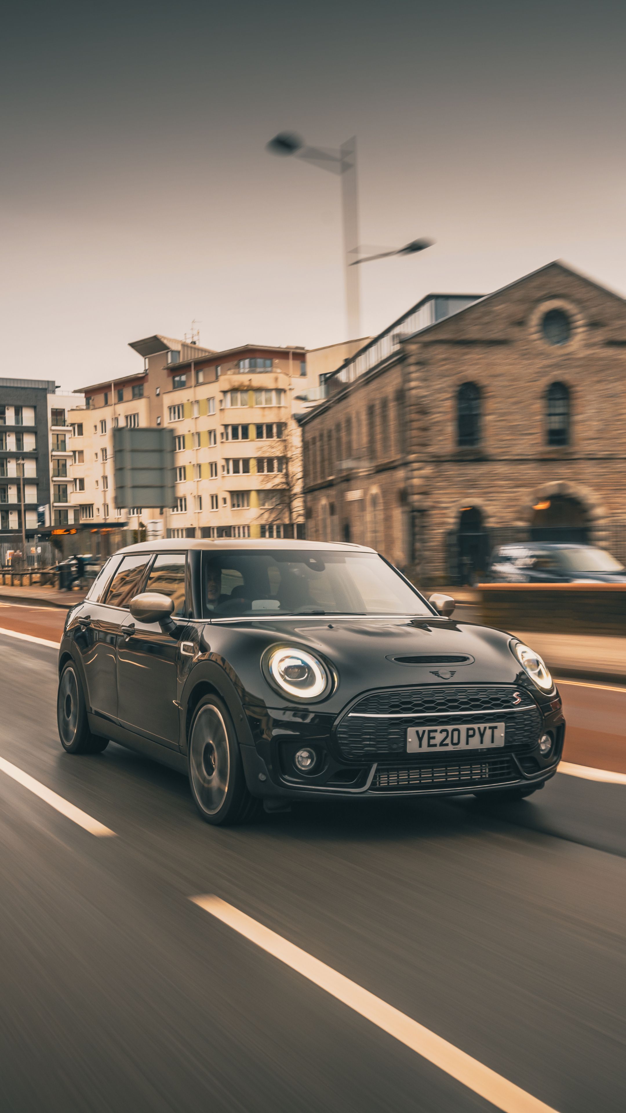 2160x3840 MINI Clubman Wallpaper