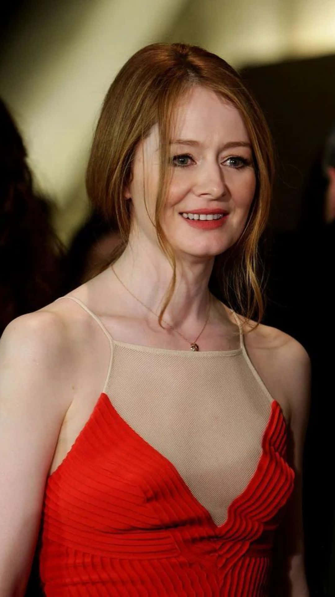 1080x1920 Download Miranda Otto in Elegance Wallpaper