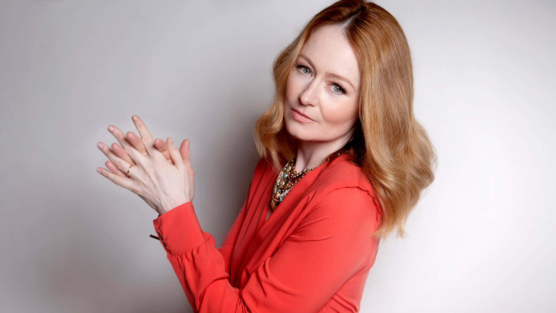 1920x1080 Miranda Otto Wallpaper