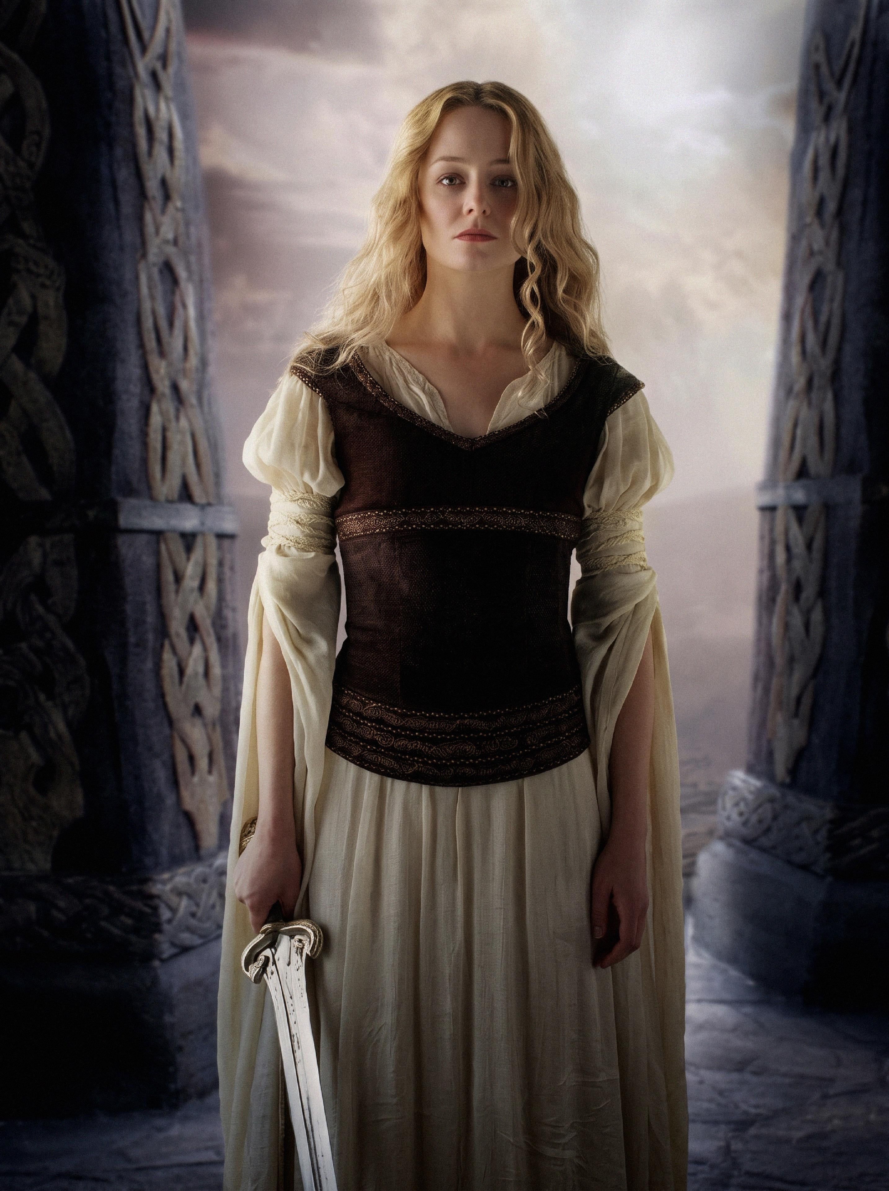 2867x3840 This promo photo of Miranda Otto as Éowyn is quite underrated!