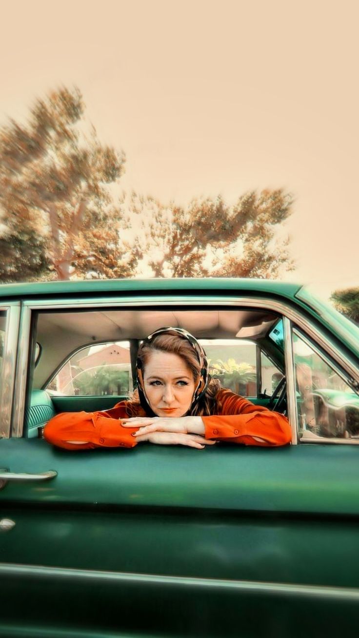736x1308 Miranda Otto Wallpaper